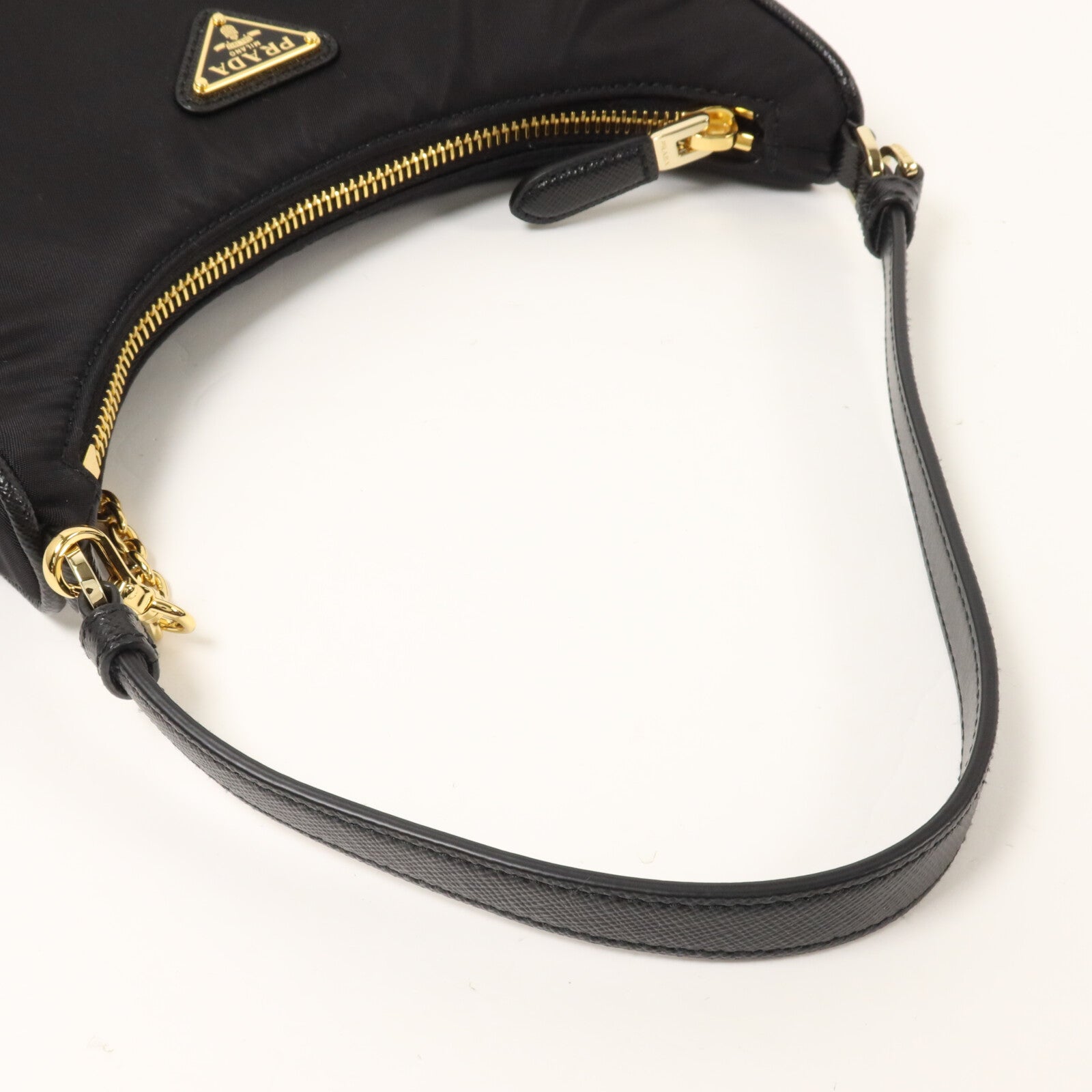 PRADA 尼龍/Saffiano皮革Re-Edition 2005 Mini手挽袋