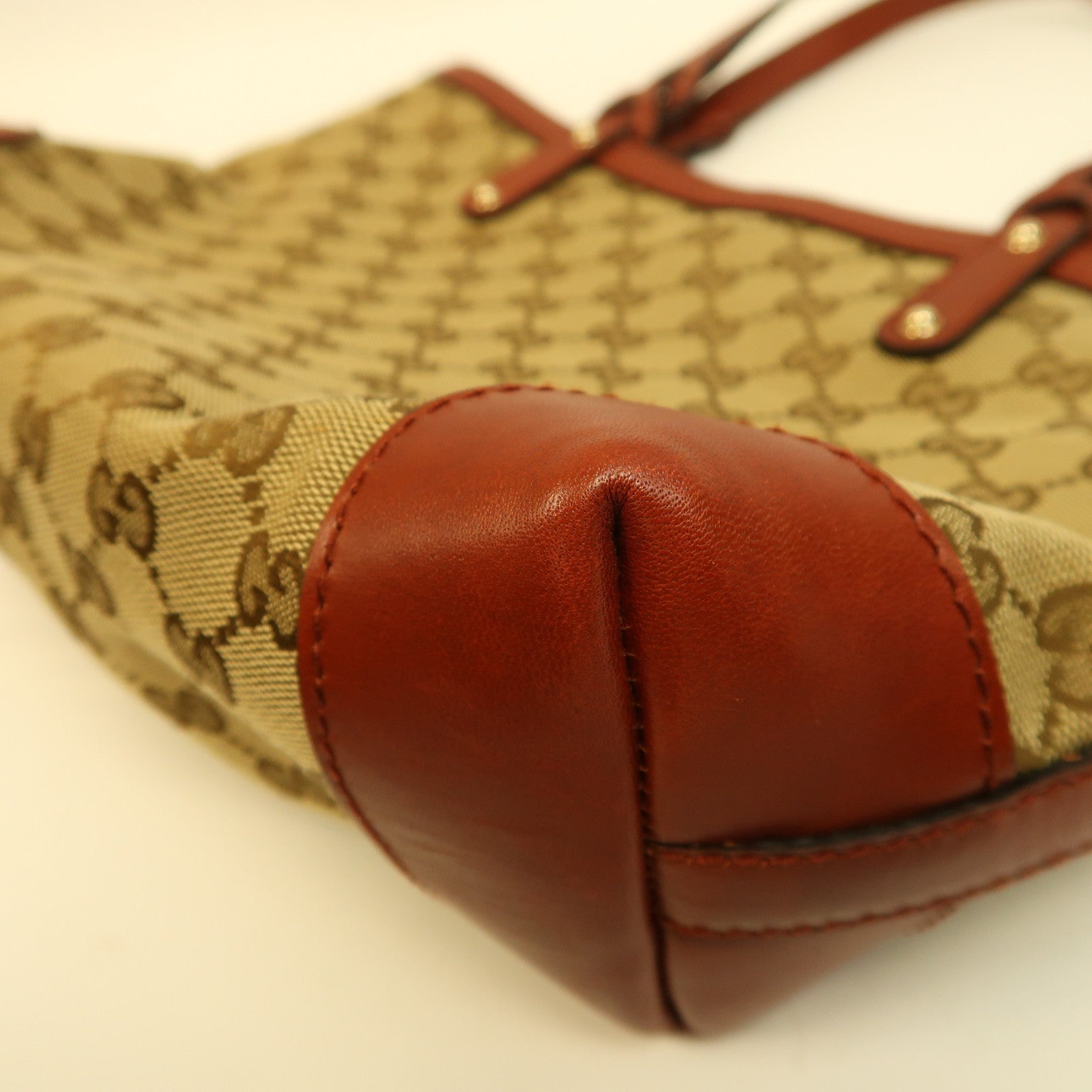 GUCCI 帆布Shoulder Bag金扣肩背袋啡色