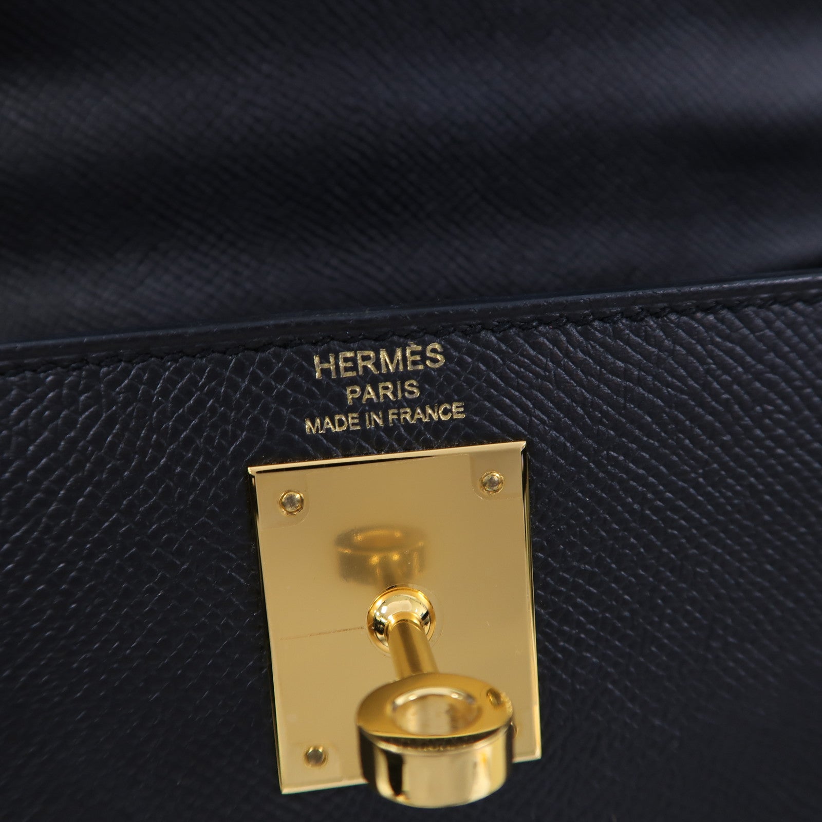 HERMES Epsom皮革Kelly 28金扣手挽肩背兩用袋Noir/黑色