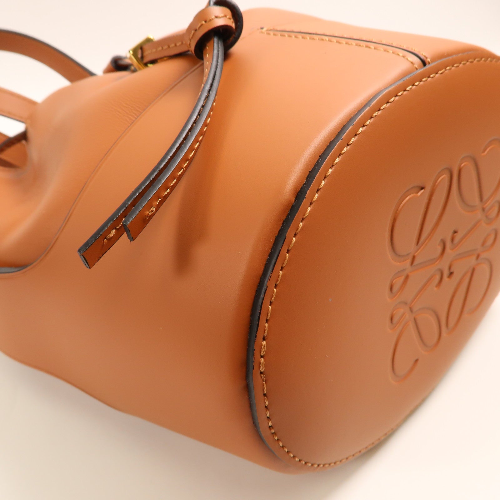 LOEWE 【激減優惠】牛皮皮革Balloon金扣手挽肩背兩用袋