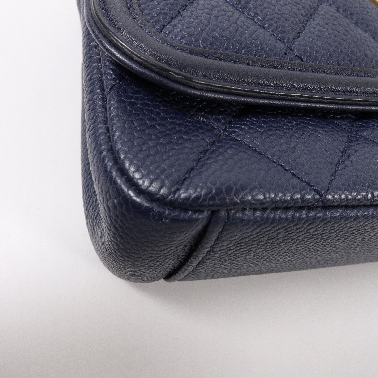 CHANEL 牛皮皮革CC Filigree Flap Bag鏈帶肩背袋