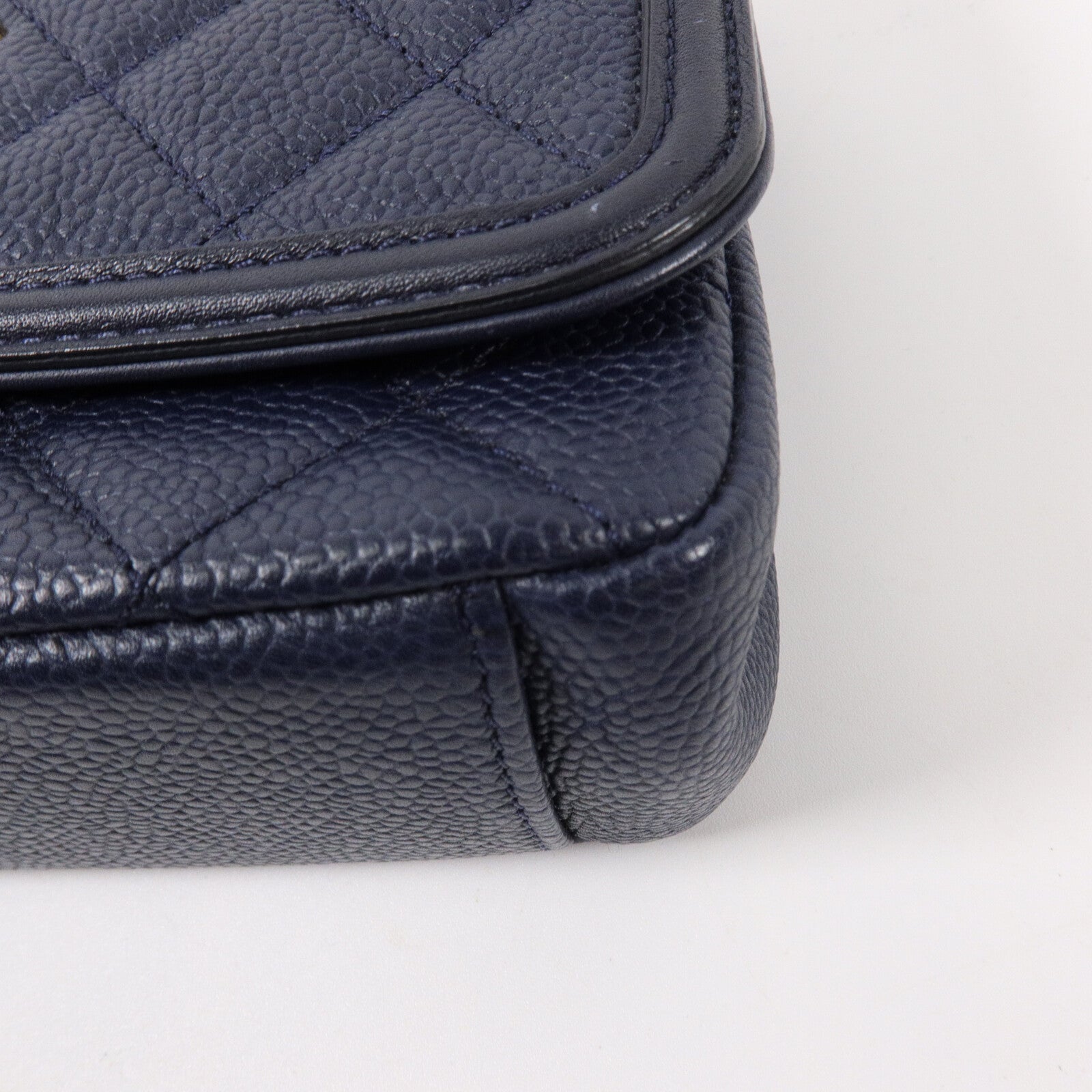 CHANEL 牛皮皮革CC Filigree Flap Bag鏈帶肩背袋