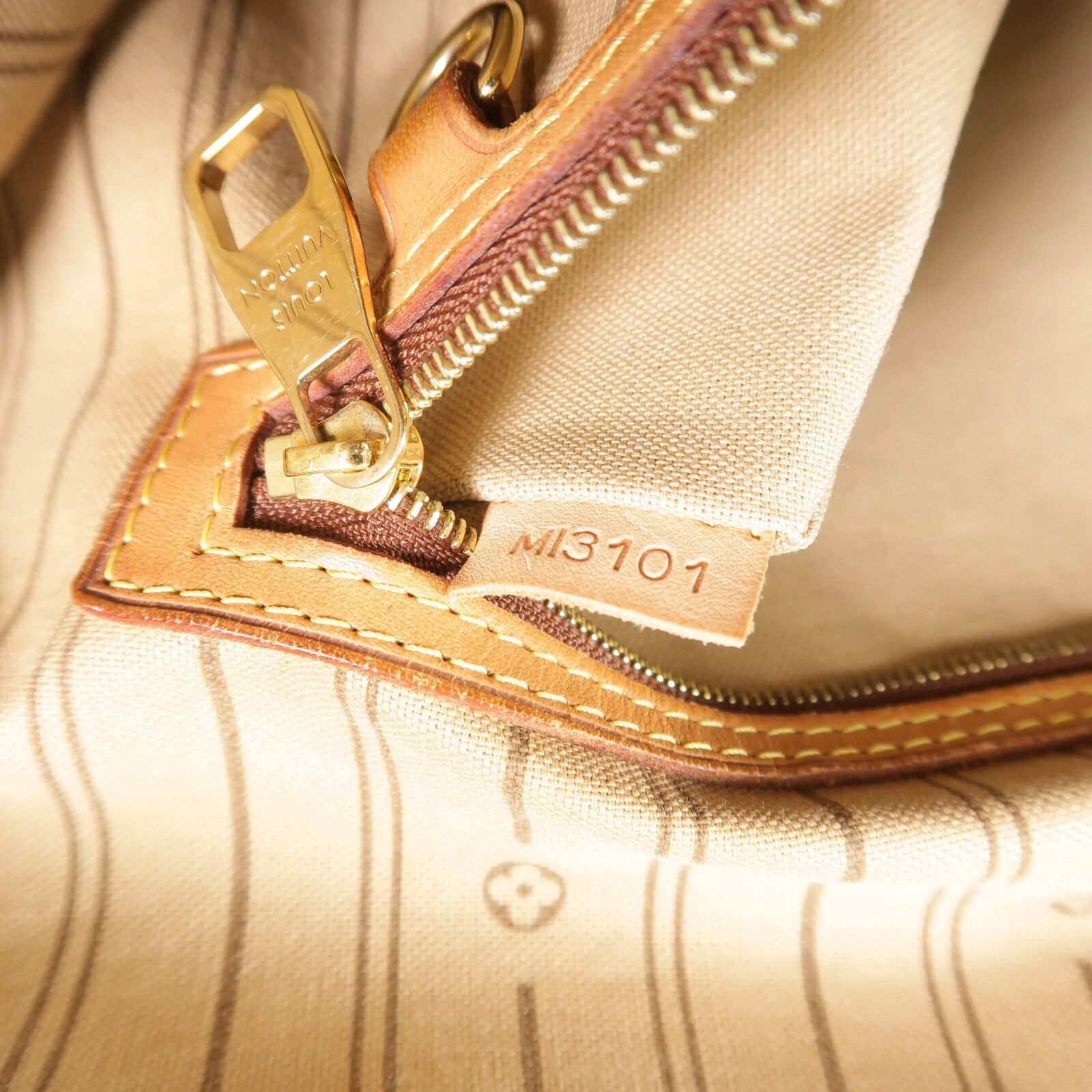 LOUIS VUITTON Monogram Delightful MM肩背袋