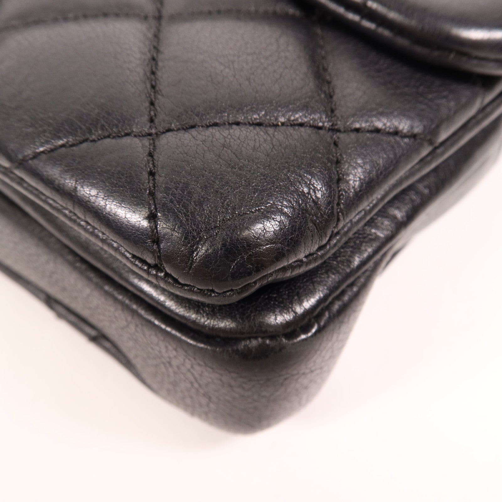 CHANEL 牛皮皮革Chain Shoulder金扣鏈帶肩背袋