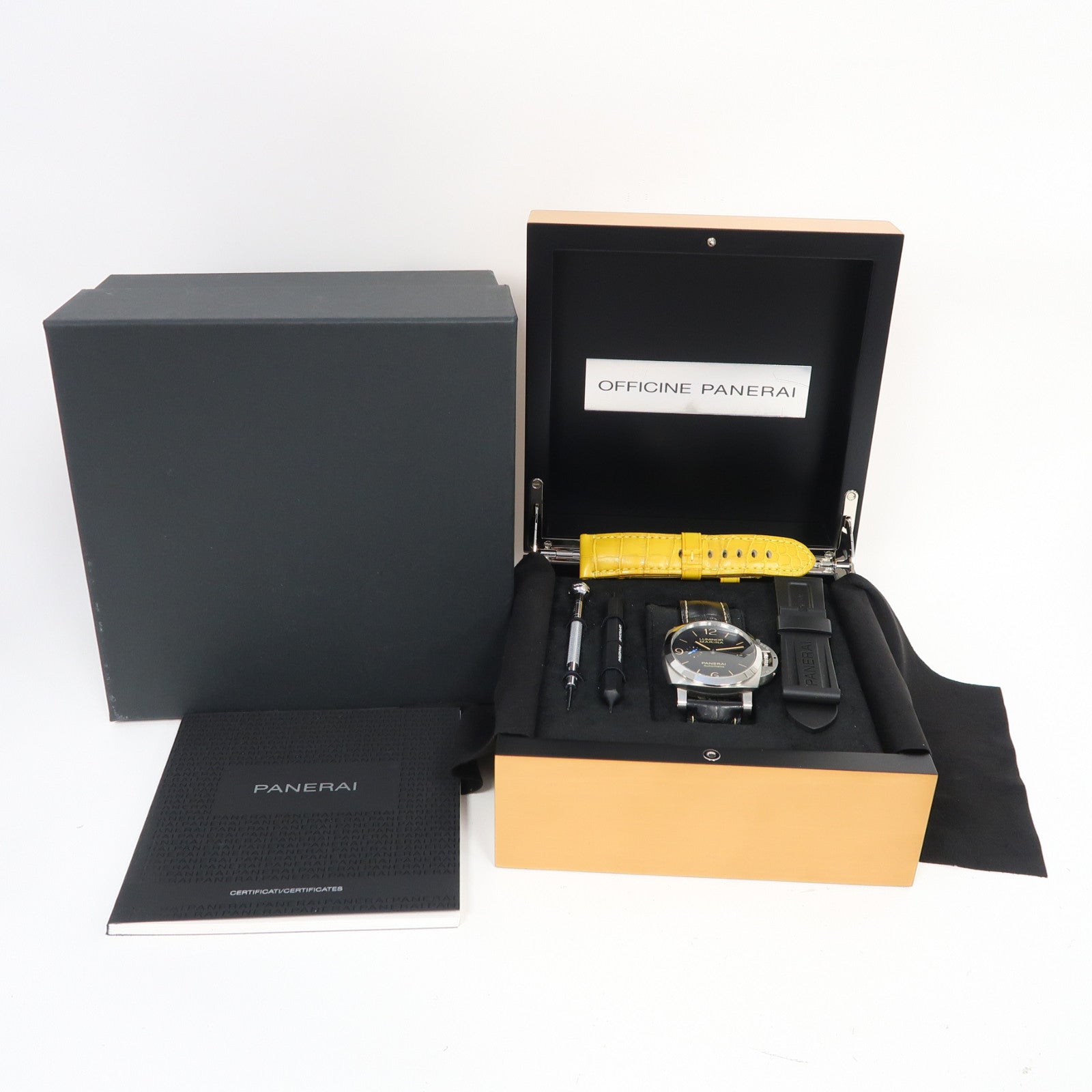 PANERAI Luminor Marina不鏽鋼/皮革帶手錶自動機芯黑色