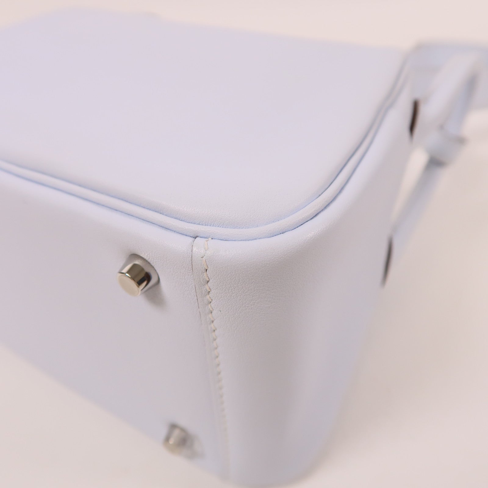HERMES 【激減優惠】Swift皮革Mini Lindy銀扣手挽肩背兩用袋Bleu Pale