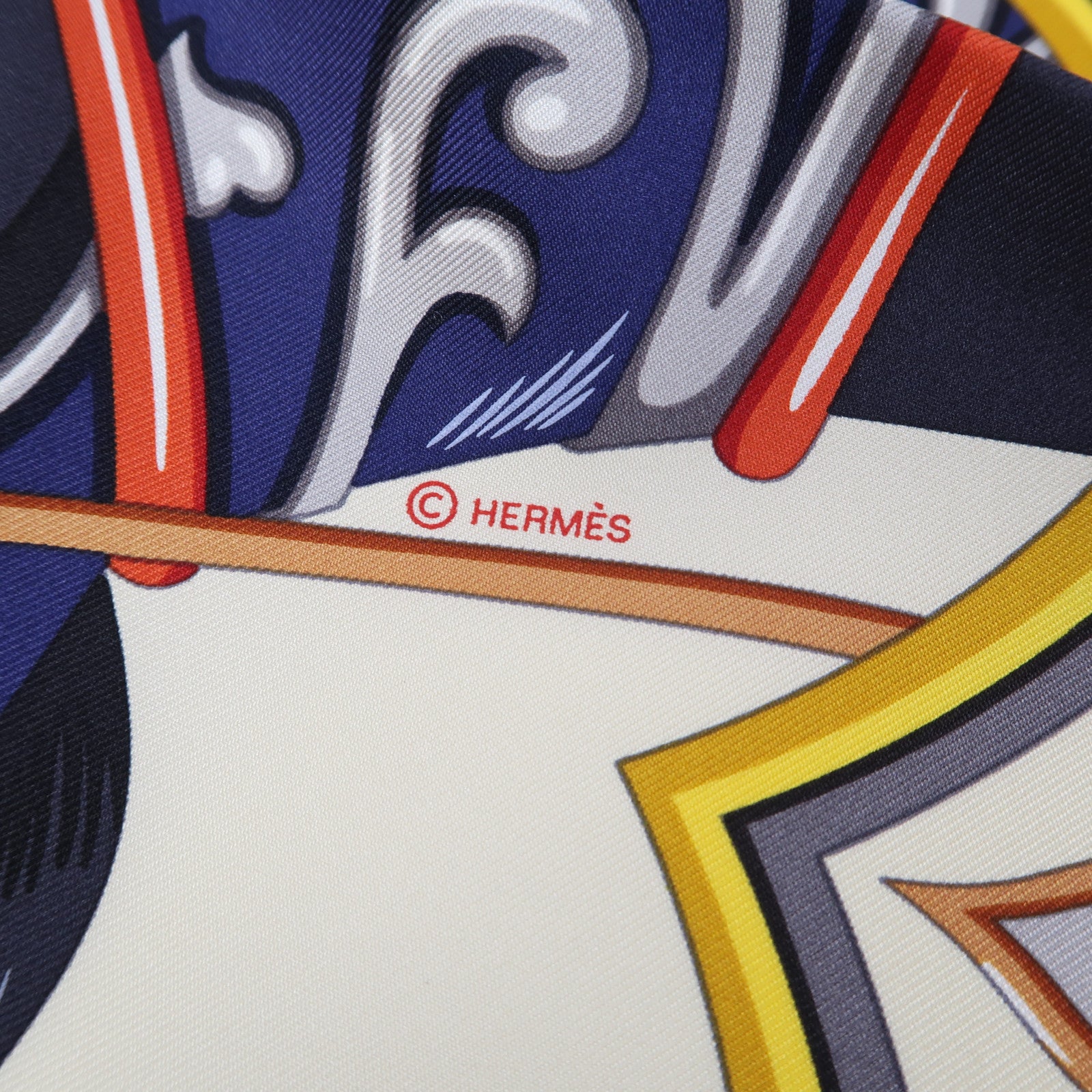 HERMES 絲質Scarf 90X90cm絲巾深藍色/米色