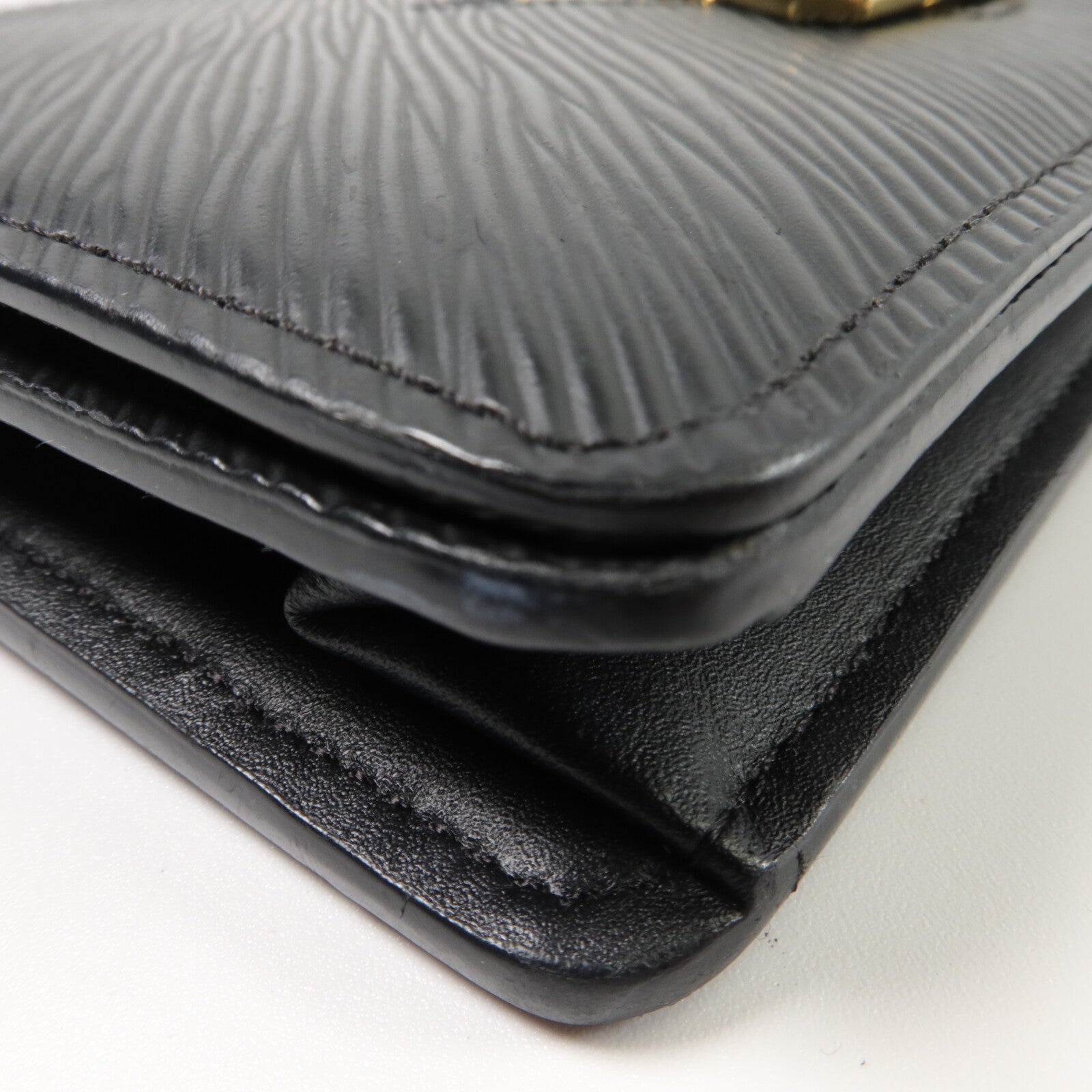 LOUIS VUITTON Epi Twist Shoulder Bag鏈帶肩背袋