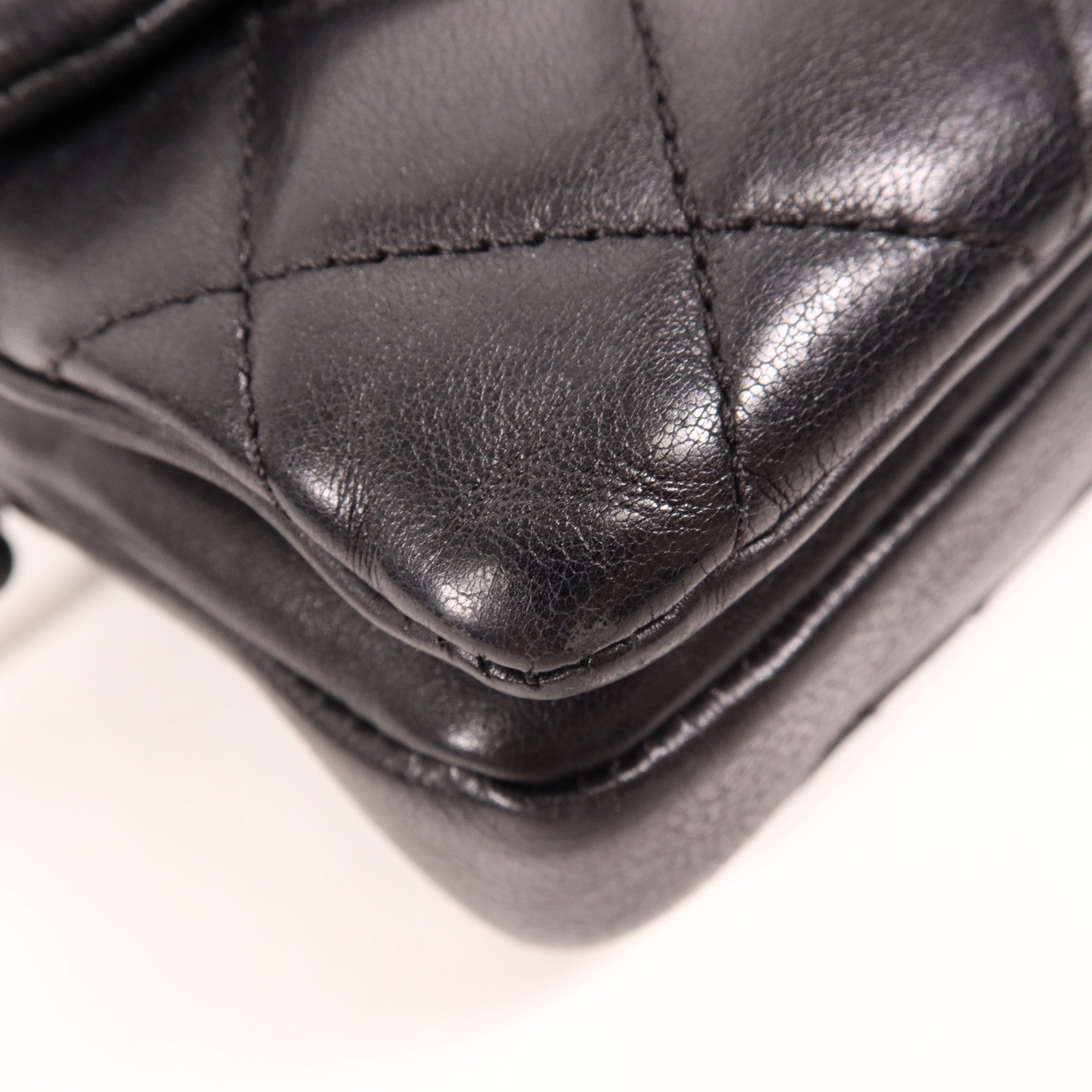 CHANEL 牛皮皮革Chain Shoulder金扣鏈帶肩背袋