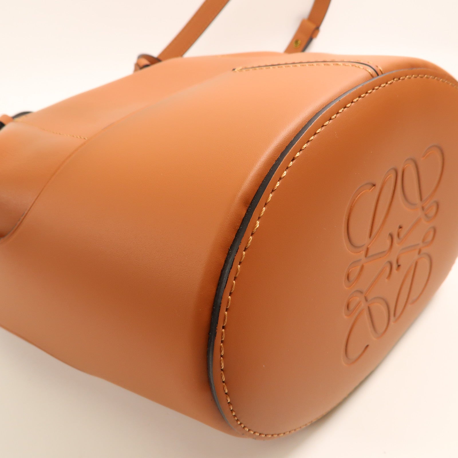 LOEWE 【激減優惠】牛皮皮革Balloon金扣手挽肩背兩用袋