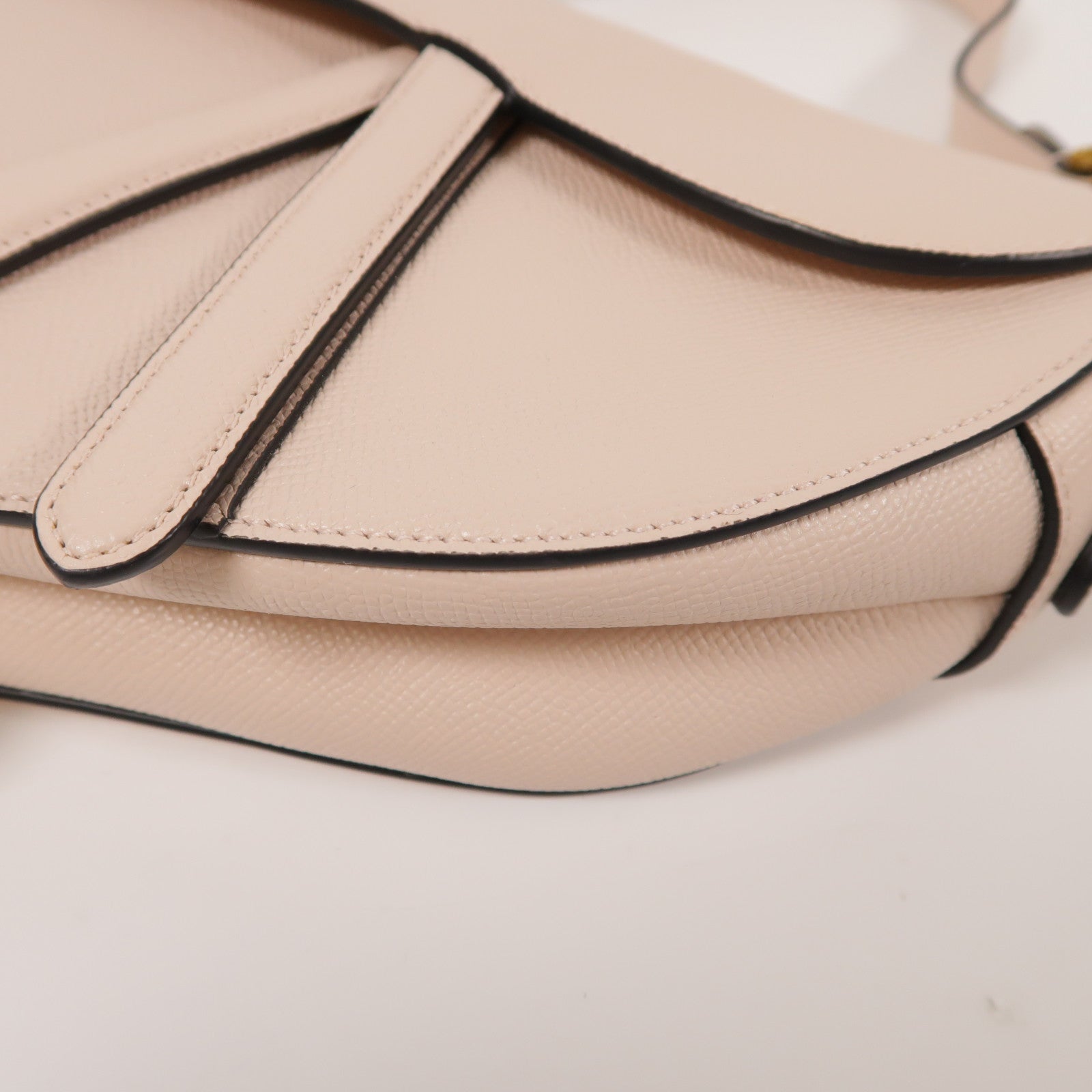 Dior 牛皮皮革Saddle Medium金扣手挽肩背兩用袋