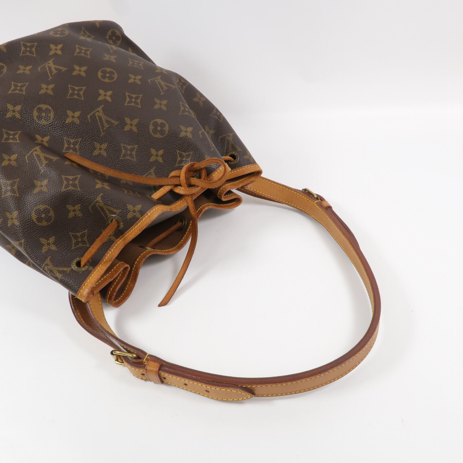 LOUIS VUITTON Monogram Noe Bucket Bag金扣肩背袋