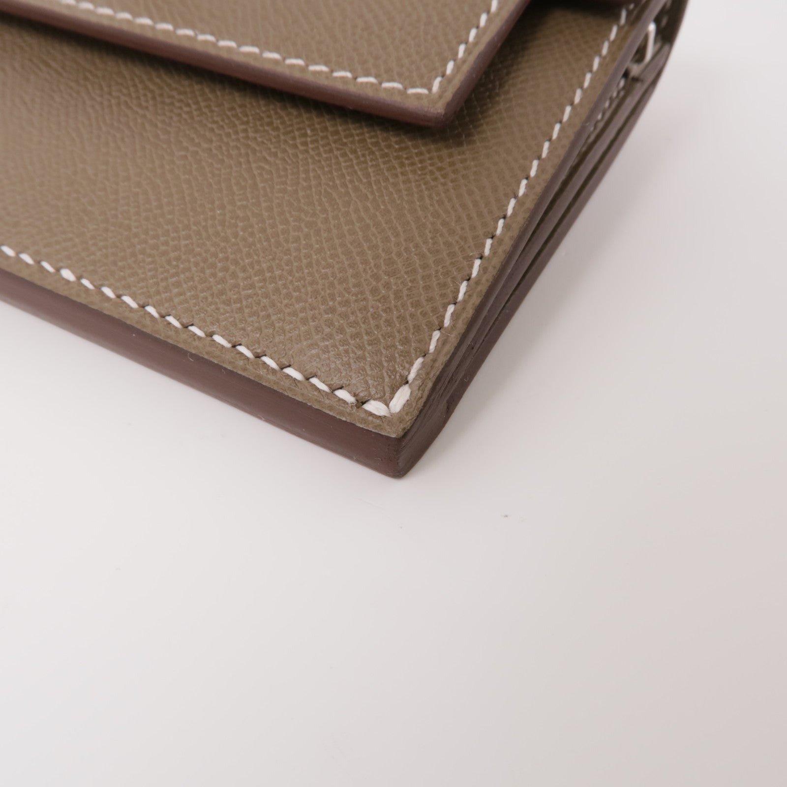 HERMES Madame皮革Kelly Pocket Slim銀扣零錢包Etoupe