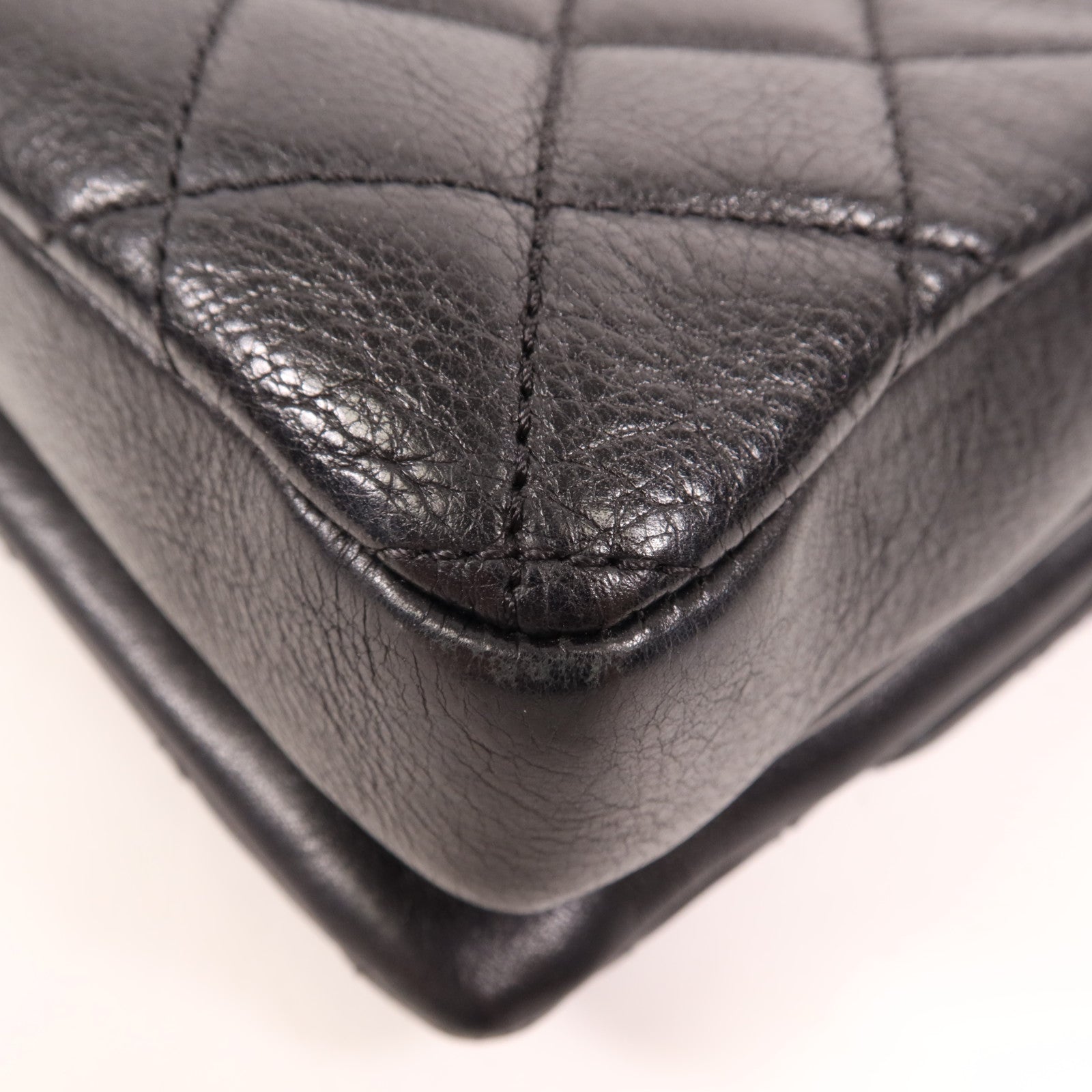 CHANEL 牛皮皮革Chain Shoulder金扣鏈帶肩背袋