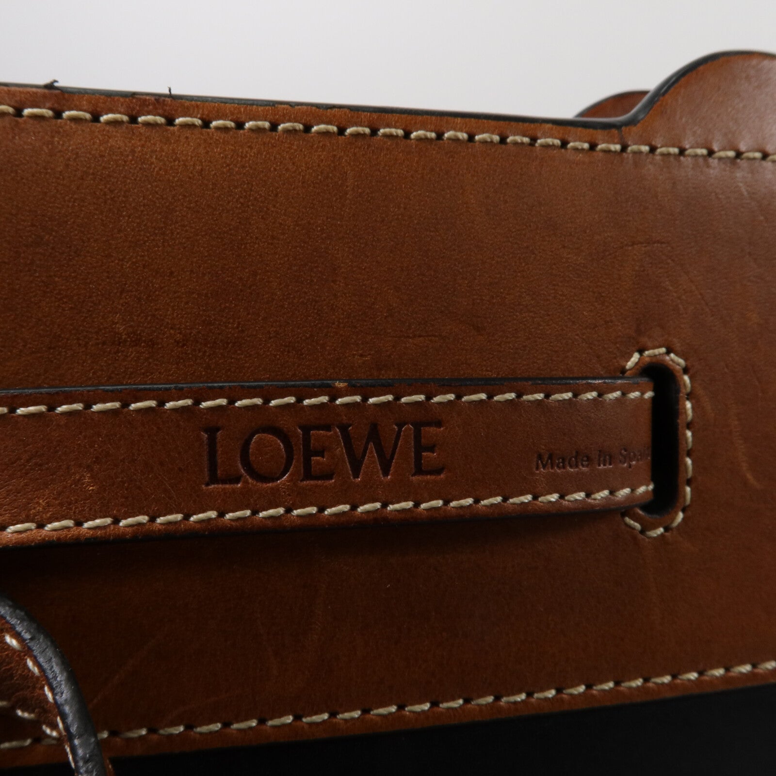 LOEWE 牛皮皮革Lazo Tote手挽袋