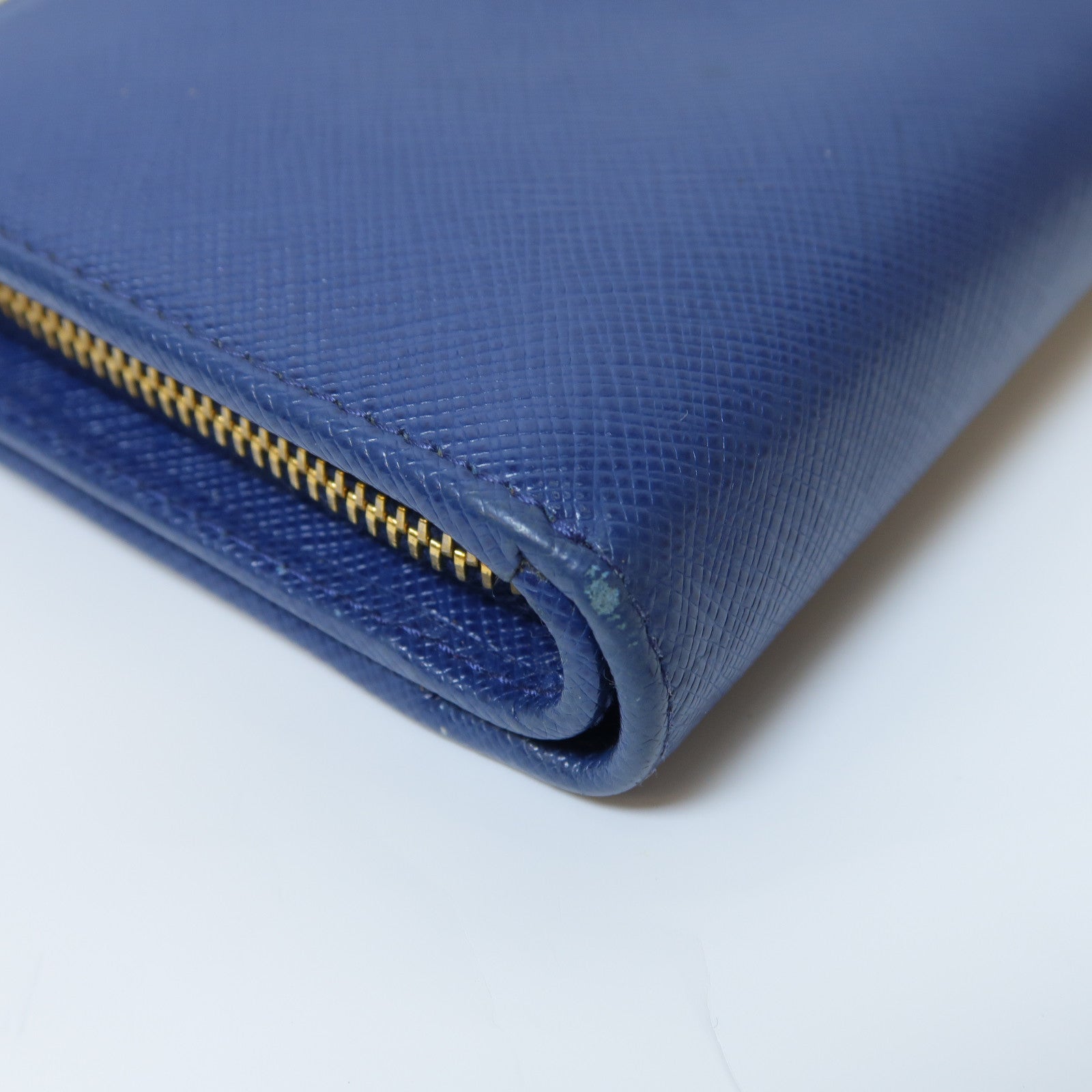 PRADA 【激減優惠】Saffiano皮革Fold Wallet金扣折疊錢包藍色