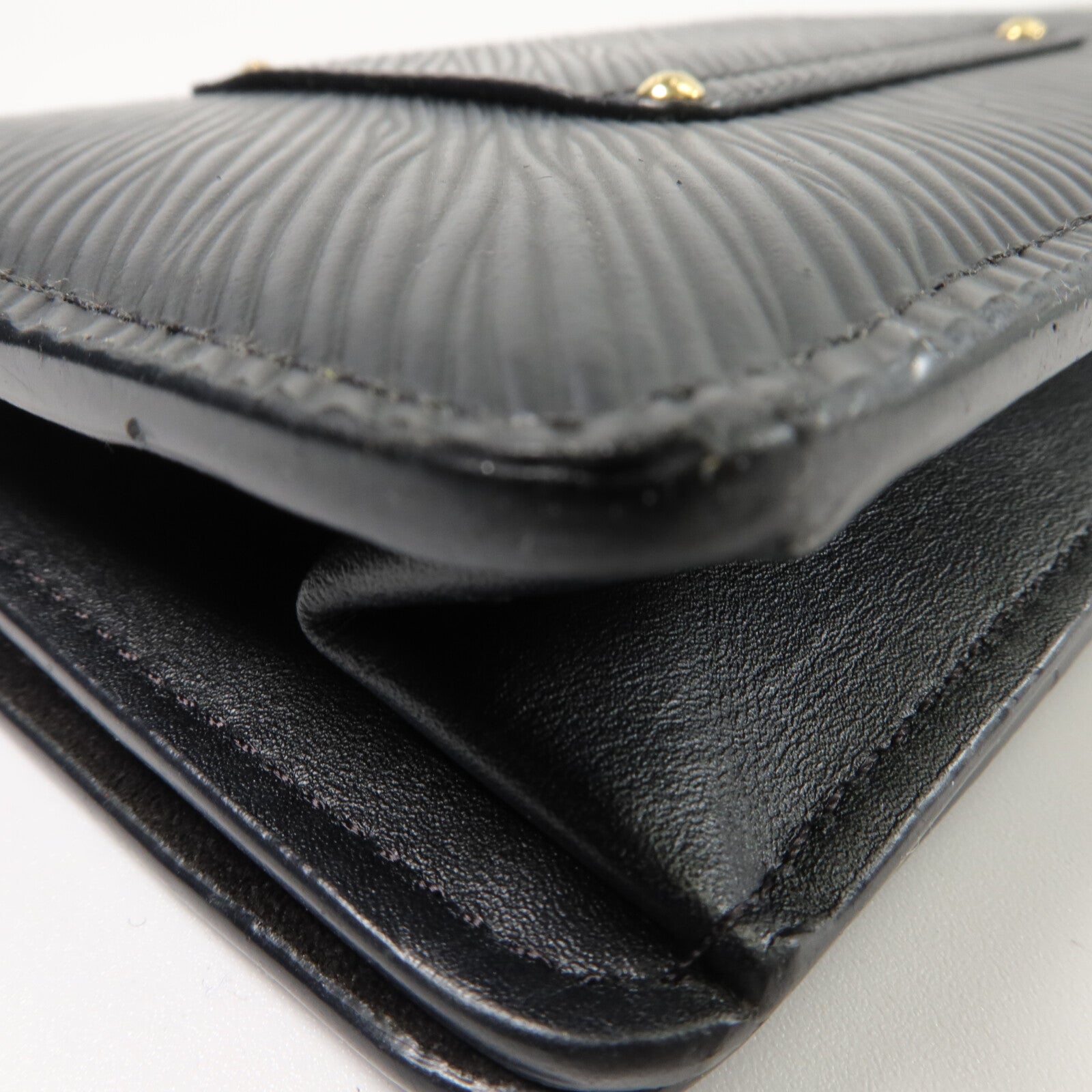 LOUIS VUITTON Epi Twist Shoulder Bag鏈帶肩背袋