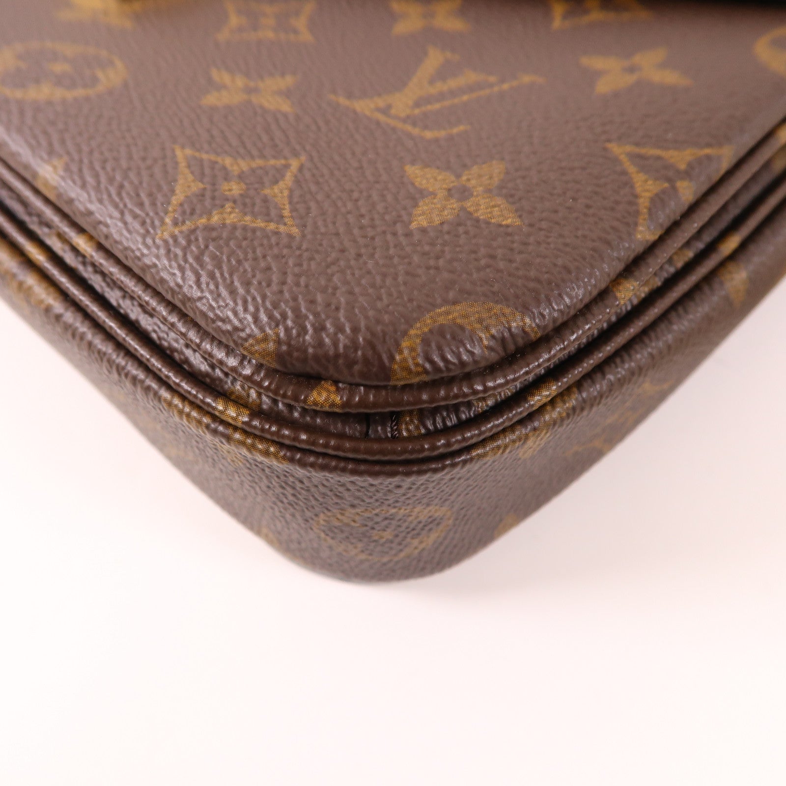 LOUIS VUITTON Monogram Pochette Metis金扣手挽肩背兩用