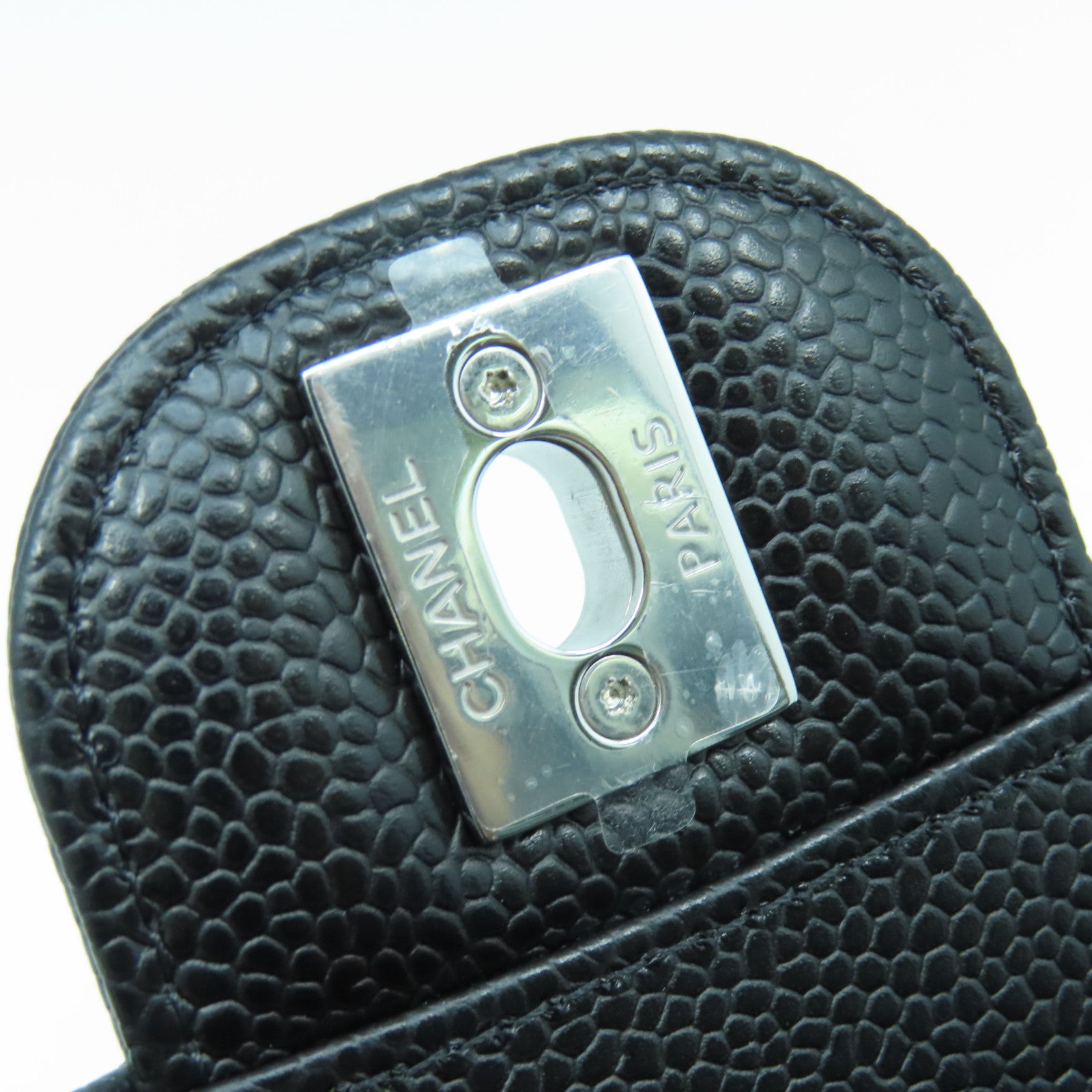 CHANEL 菱格Caviar皮革Classic 25cm銀扣鏈帶肩背袋黑色