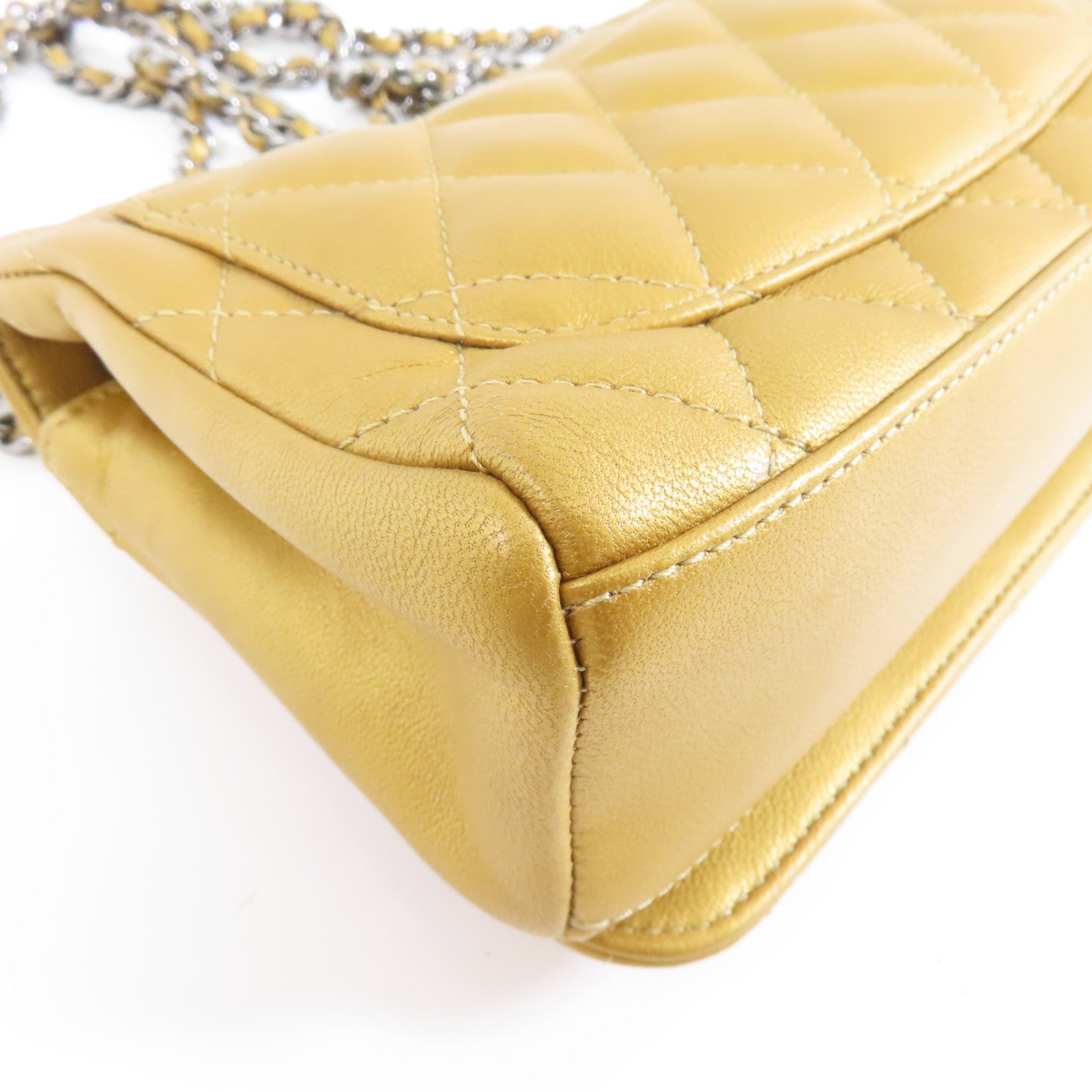 CHANEL 菱格羊皮皮革Chain Shoulder銀扣肩背袋金色