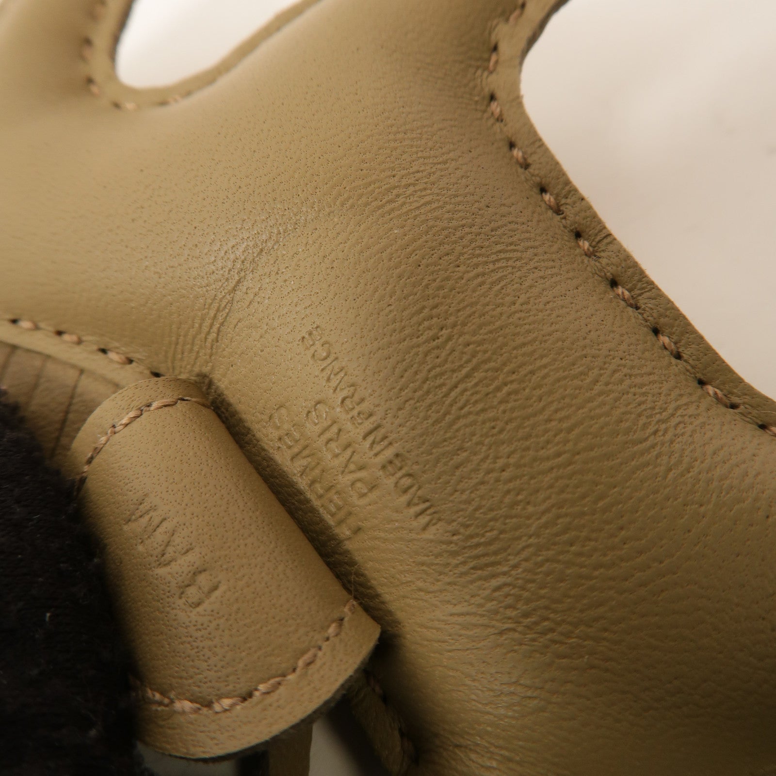 HERMES Milo皮革Rodeo PM掛飾Beige Marfa