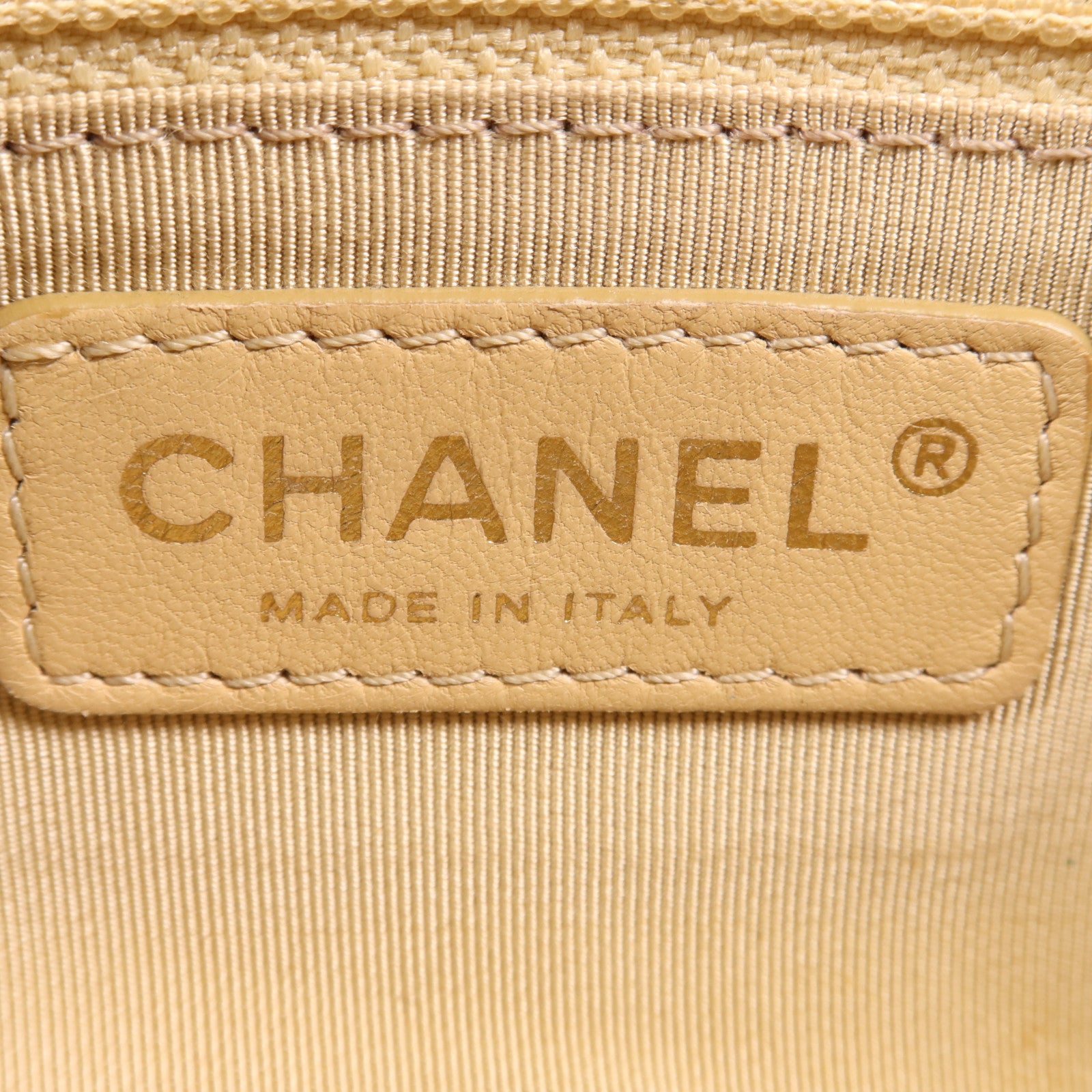 CHANEL 牛皮皮革Chain Shoulder金扣鏈帶肩背袋