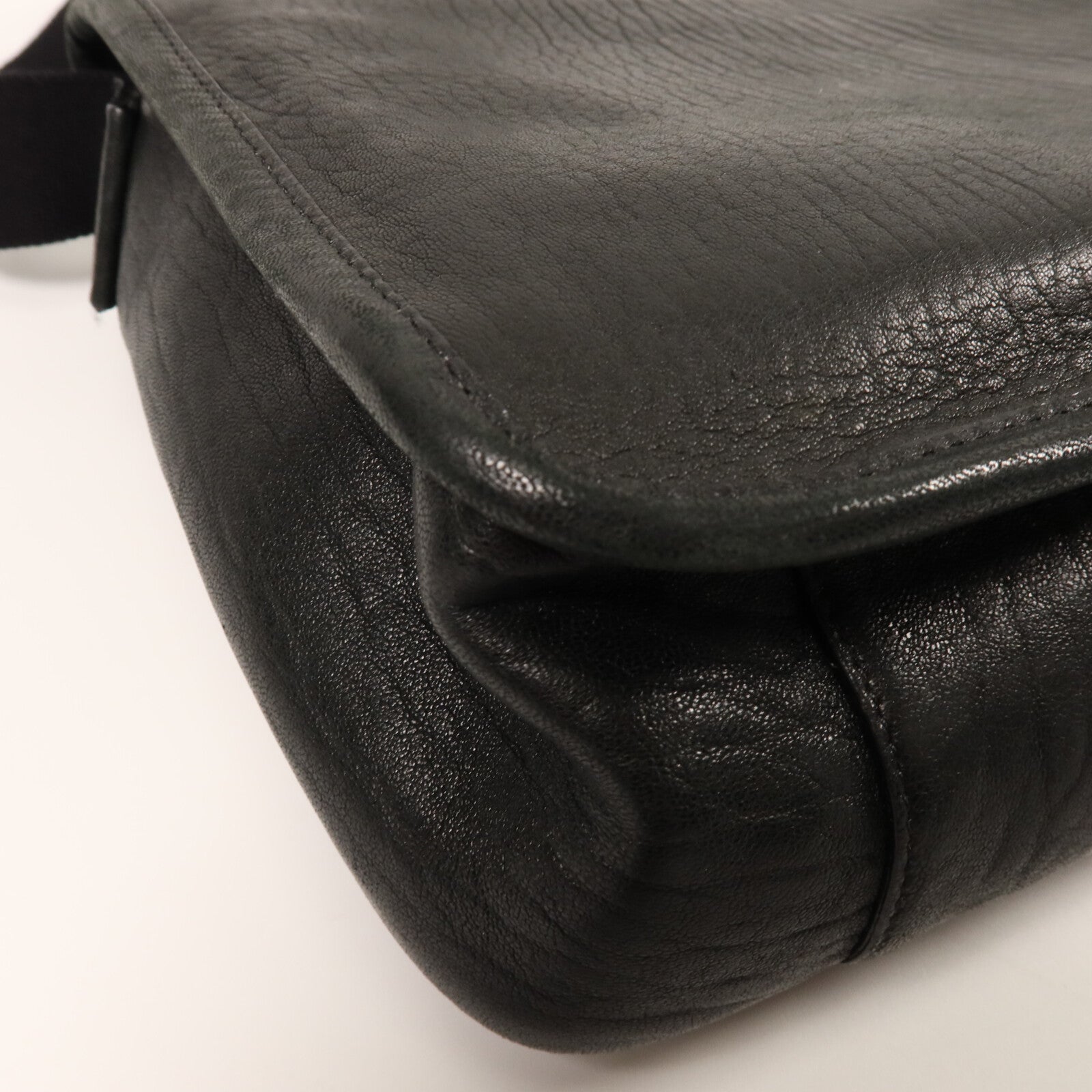 SAINT LAURENT 牛皮皮革Niki Messenger Bag肩背袋