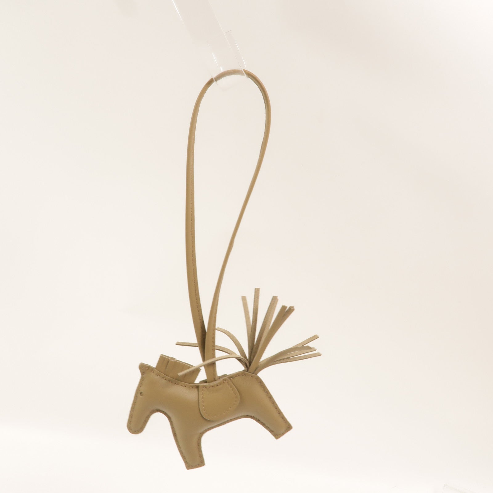 HERMES Milo皮革Rodeo PM掛飾Beige Marfa