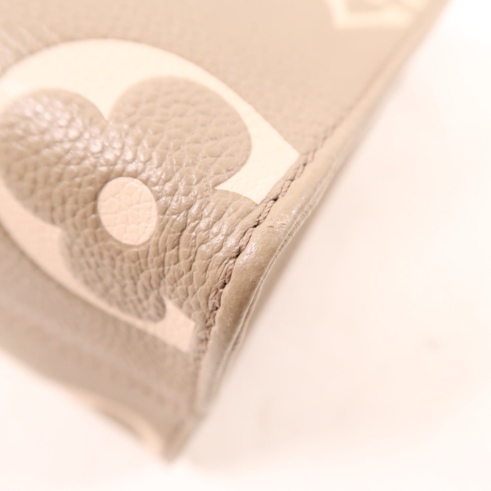 LOUIS VUITTON Monogram Empreinte OnTheGo PM金扣手挽肩背兩用袋灰色