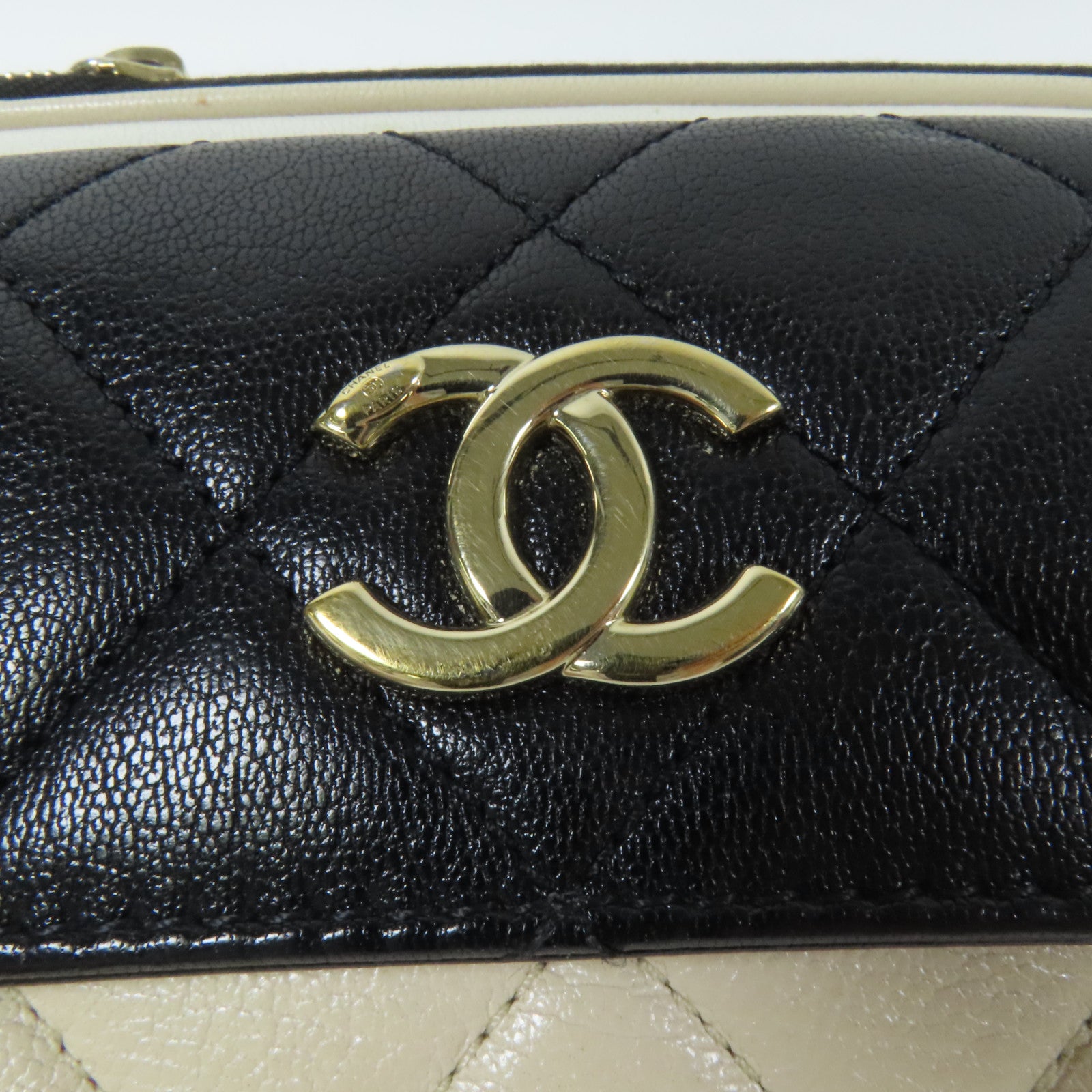 CHANEL 牛皮皮革Waist Bag金扣腰包