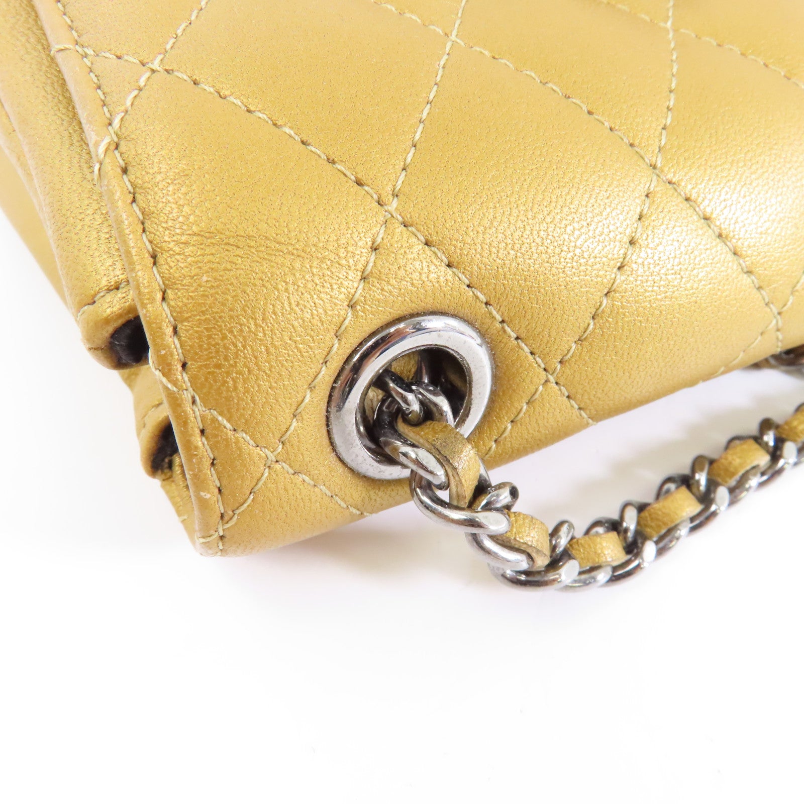 CHANEL 菱格羊皮皮革Chain Shoulder銀扣肩背袋金色
