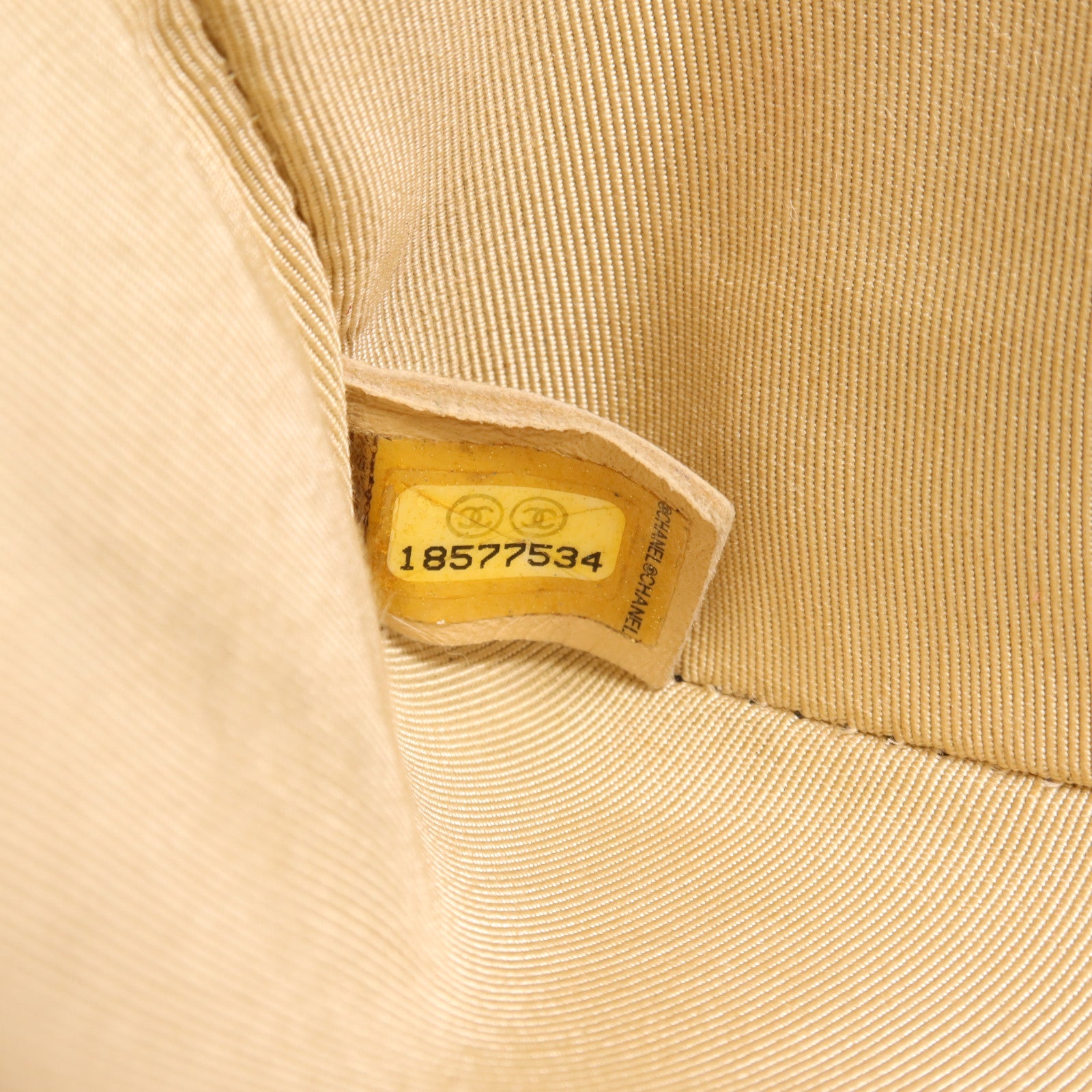 CHANEL 牛皮皮革Chain Shoulder金扣鏈帶肩背袋