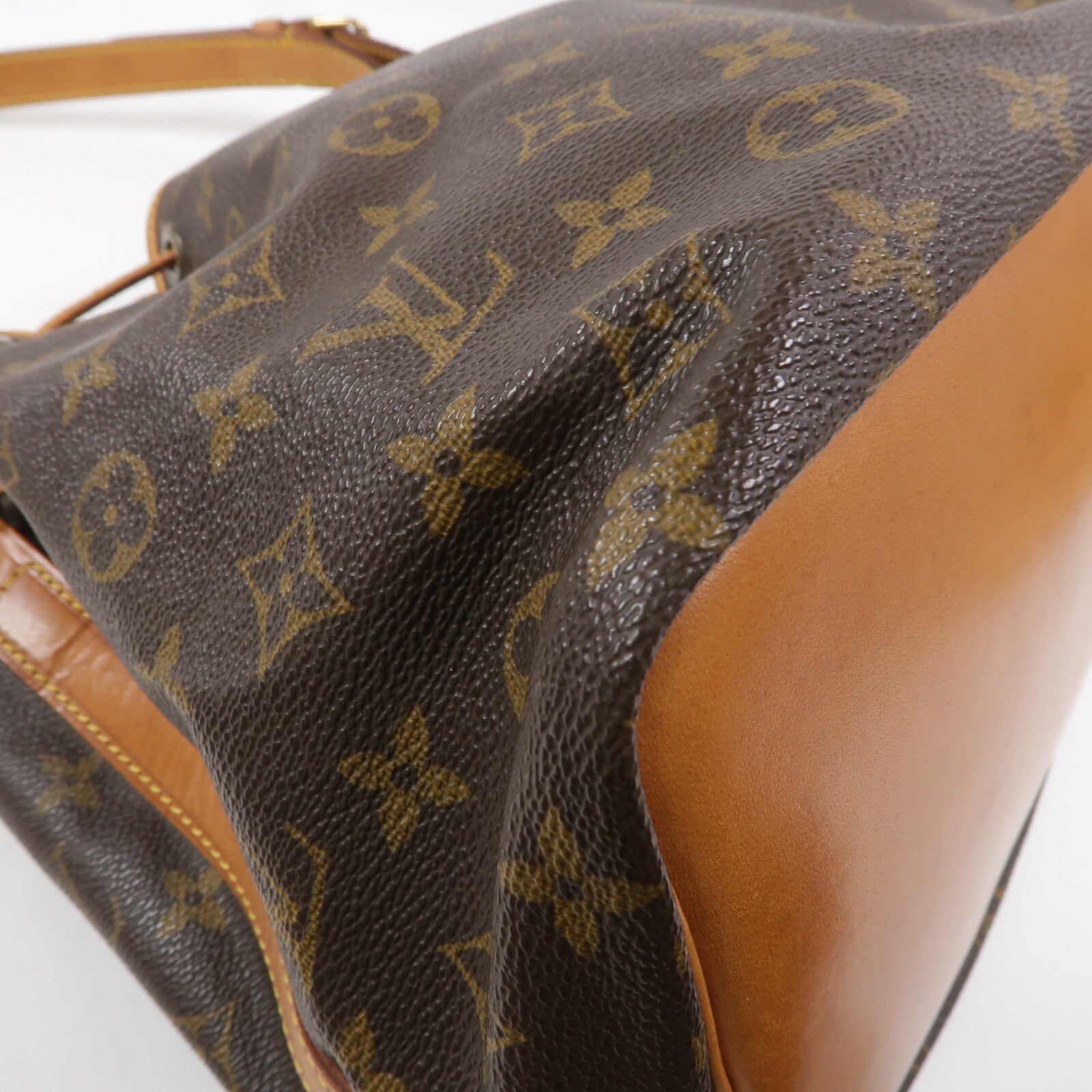 LOUIS VUITTON Monogram Noe Bucket Bag金扣肩背袋