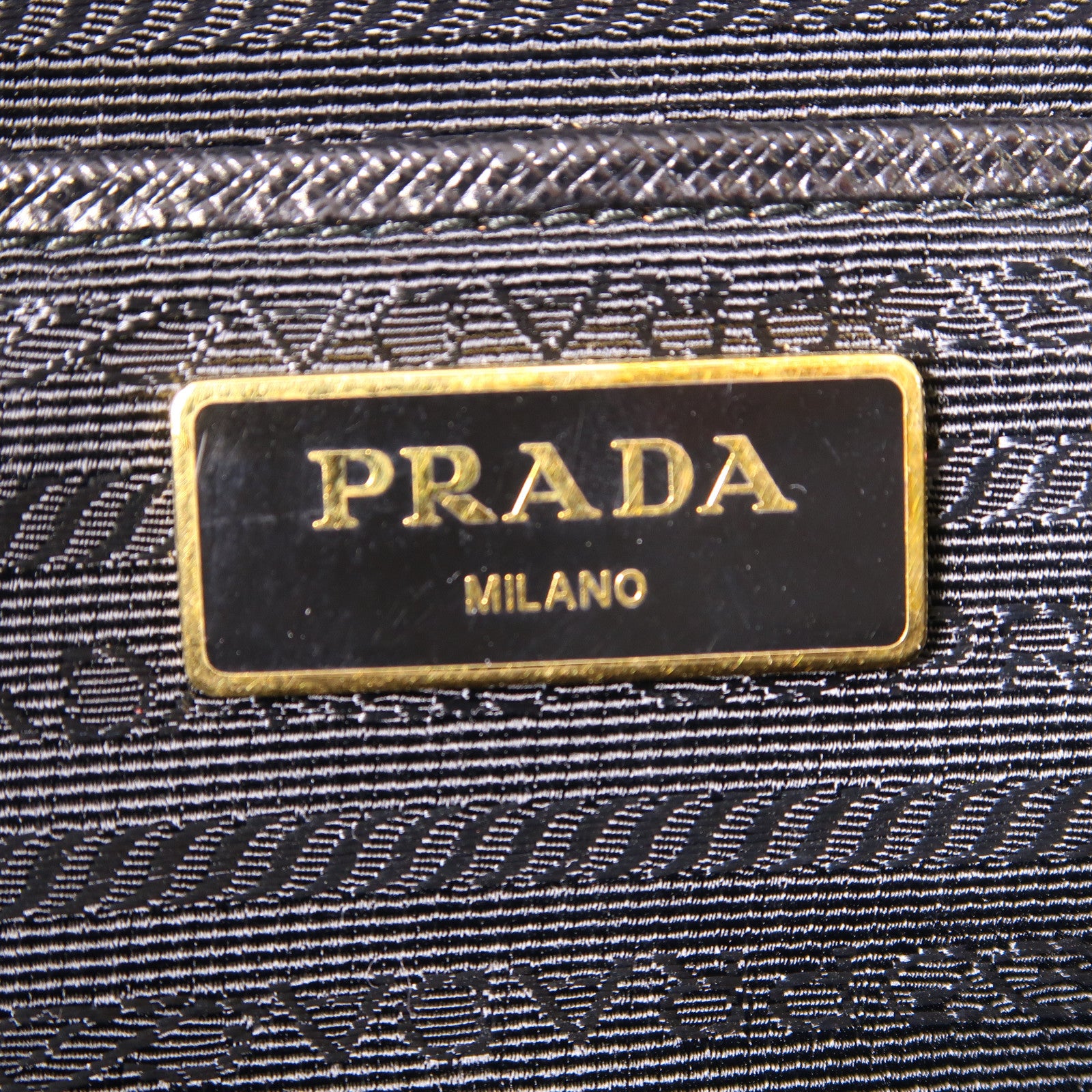 PRADA Saffiano皮革Galliera金扣手挽肩背兩用袋黑色