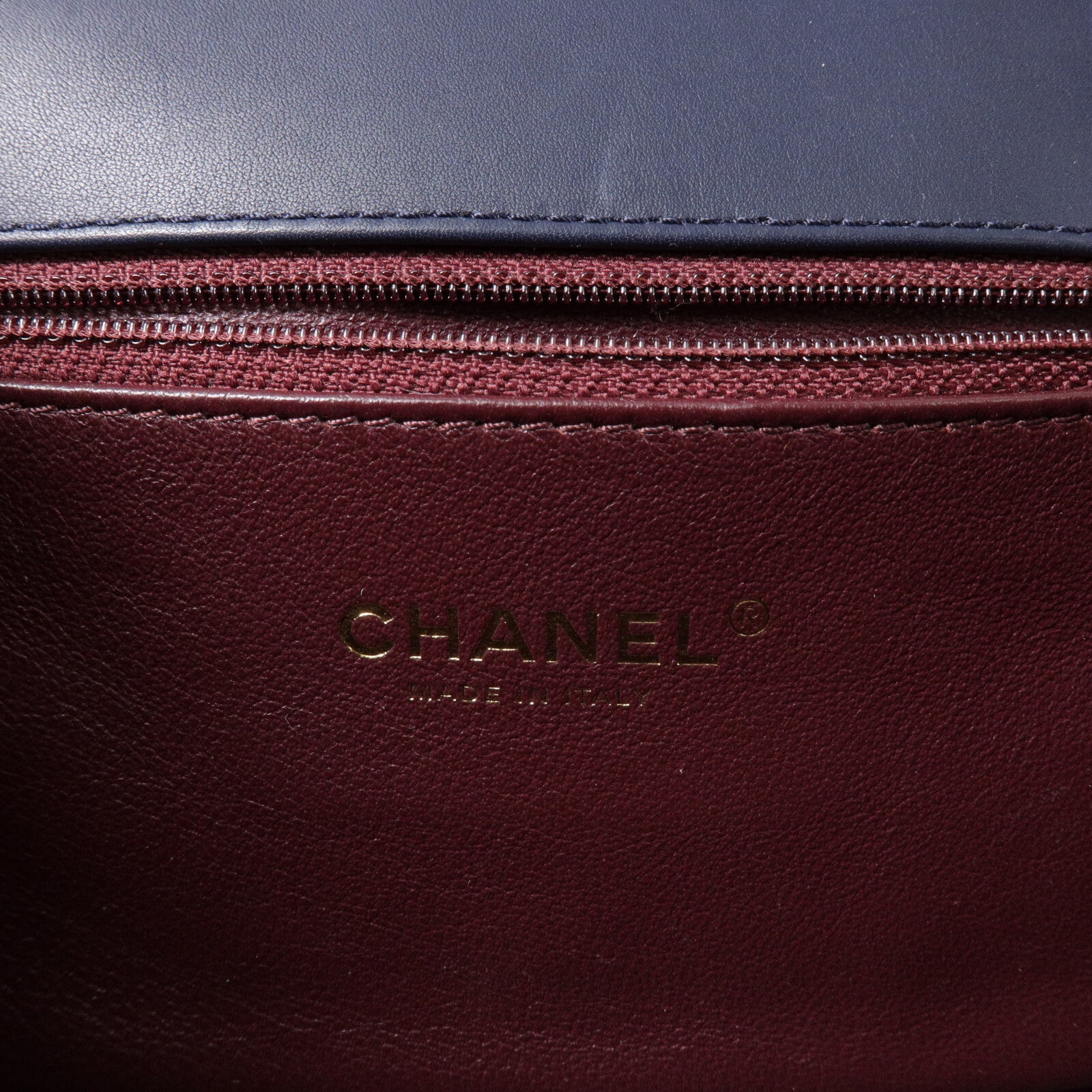CHANEL 牛皮皮革CC Filigree Flap Bag鏈帶肩背袋