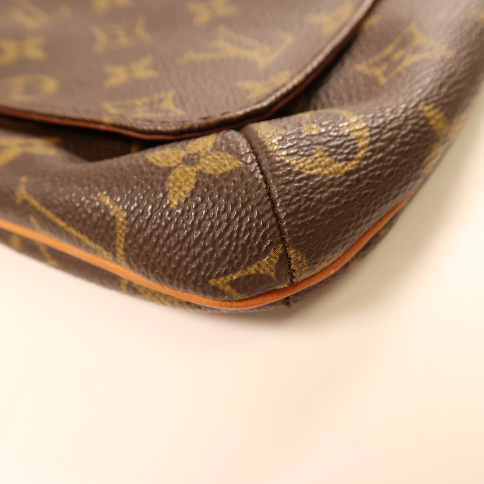 LOUIS VUITTON Monogram Musette Salsa金扣肩背袋啡色
