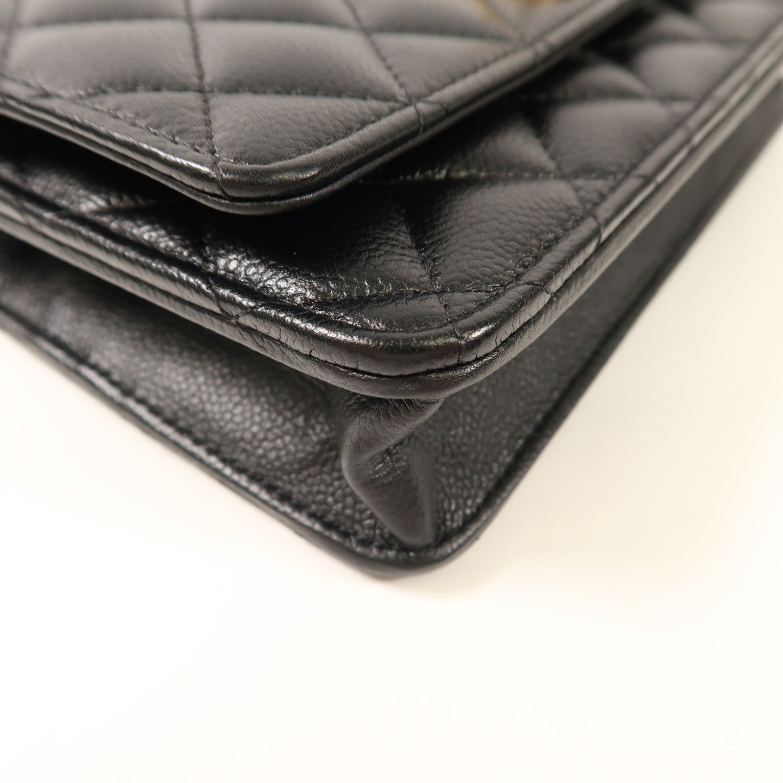 CHANEL 牛皮皮革Wallet On Chain With Heart Chain金扣鏈帶肩背袋