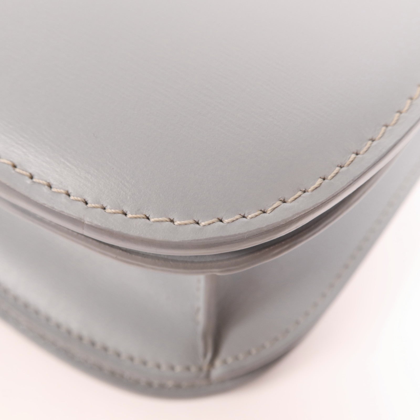 CELINE 牛皮皮革Classic Box銀扣肩背袋