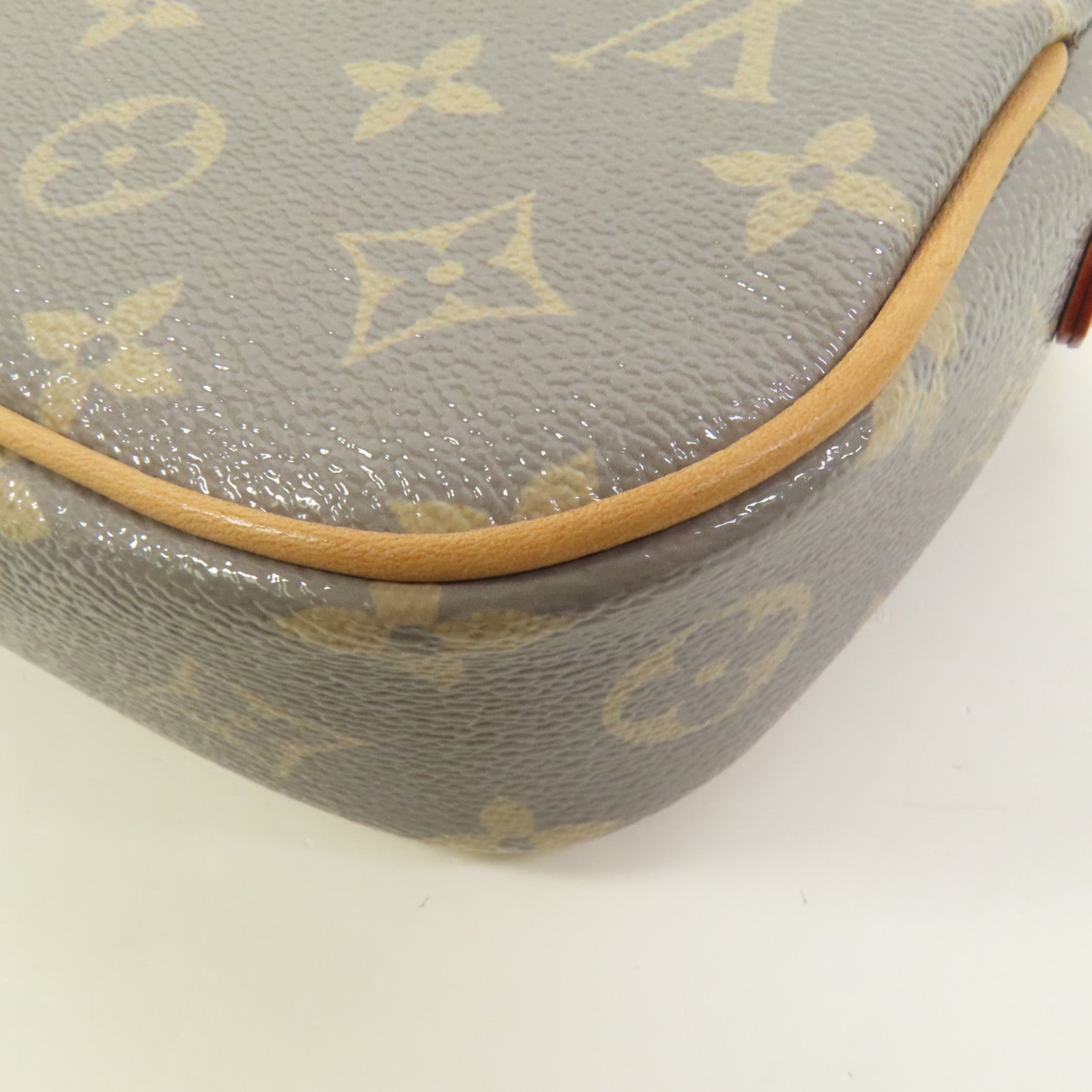 LOUIS VUITTON Monogram Wallet on Chain Ivy金扣鏈帶手挽肩背兩用袋