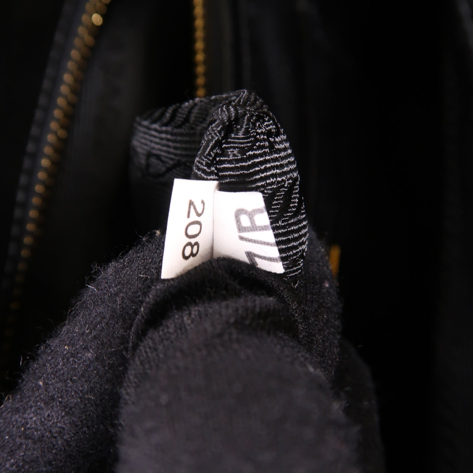 PRADA Saffiano皮革Galliera金扣手挽肩背兩用袋黑色