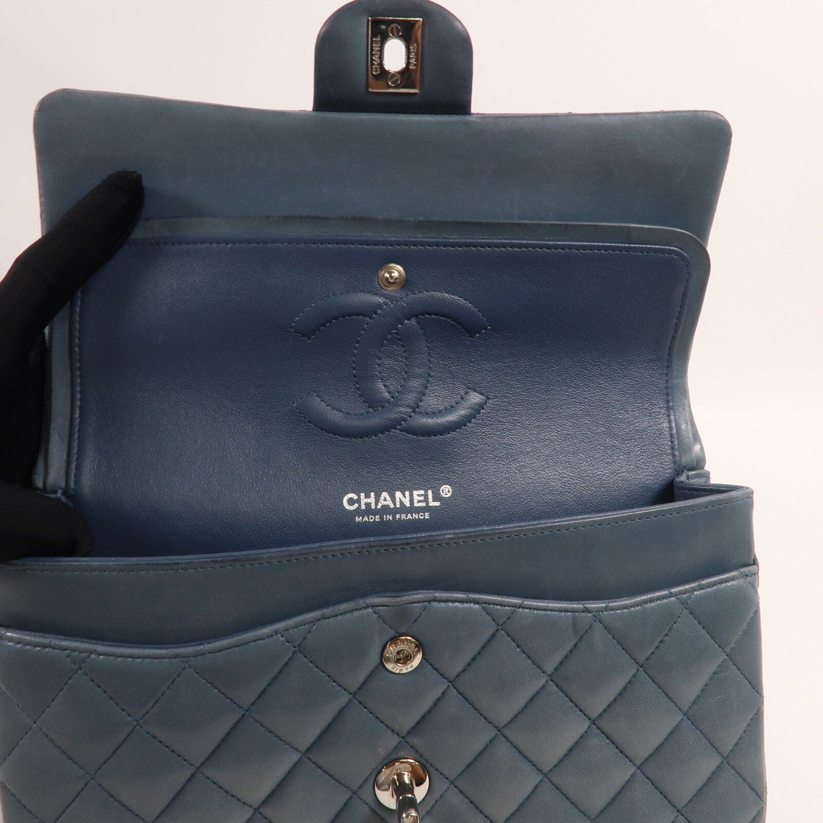 CHANEL 羊皮皮革Classic 25銀扣鏈帶肩背袋