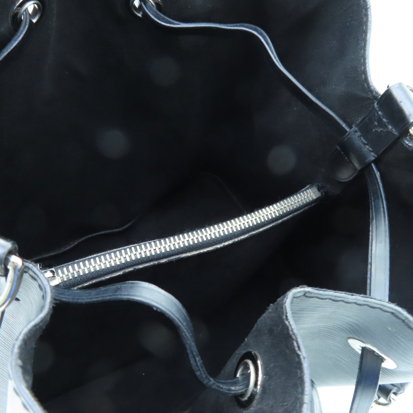 LOUIS VUITTON Epi Neo Noe MM Silver Buckle Handle Shoulder Backpack Black