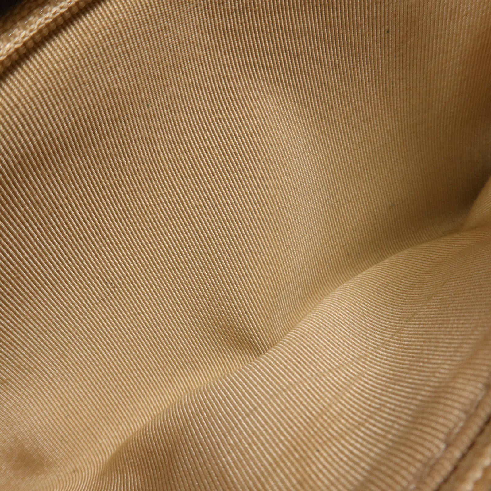 CHANEL 牛皮皮革Chain Shoulder金扣鏈帶肩背袋