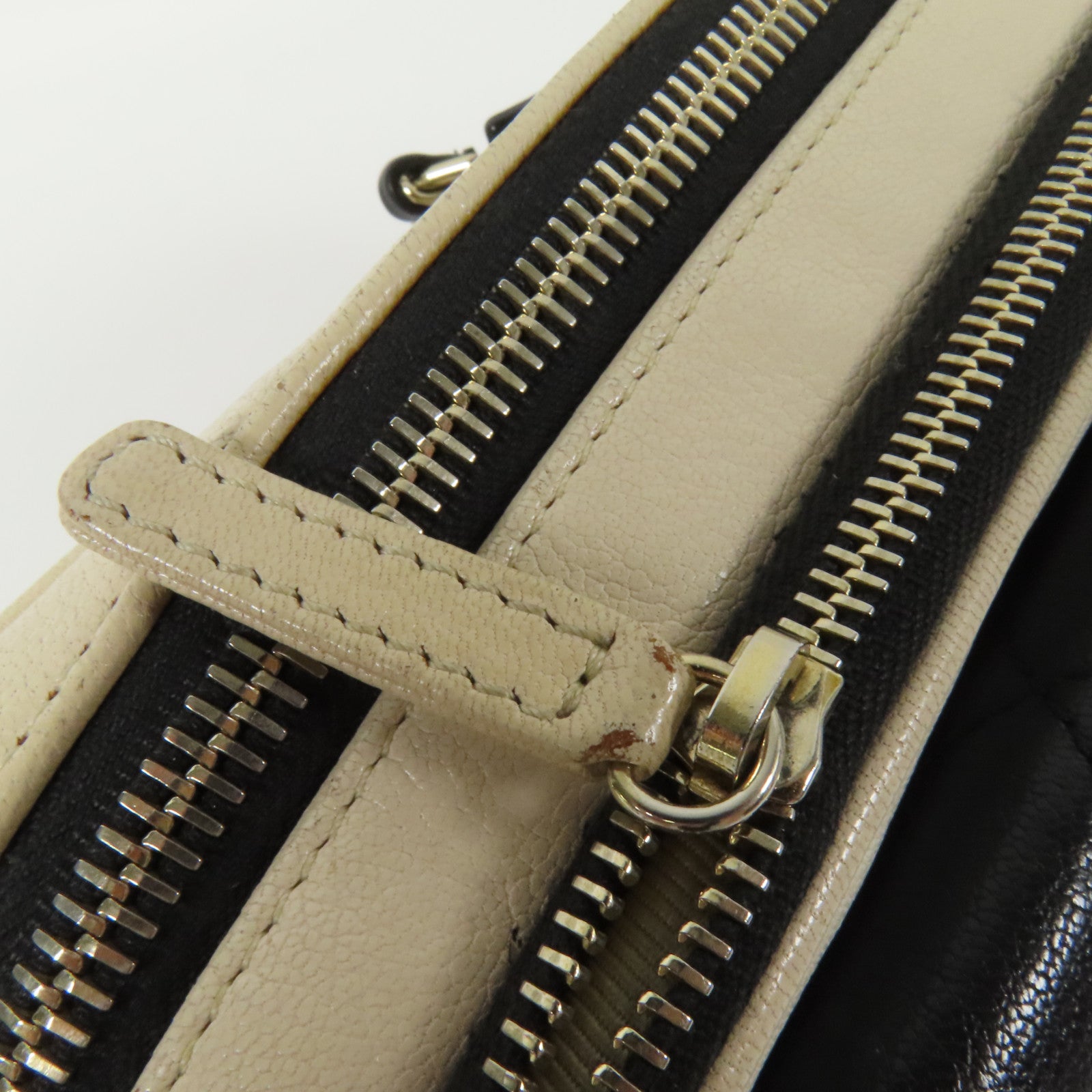 CHANEL 牛皮皮革Waist Bag金扣腰包