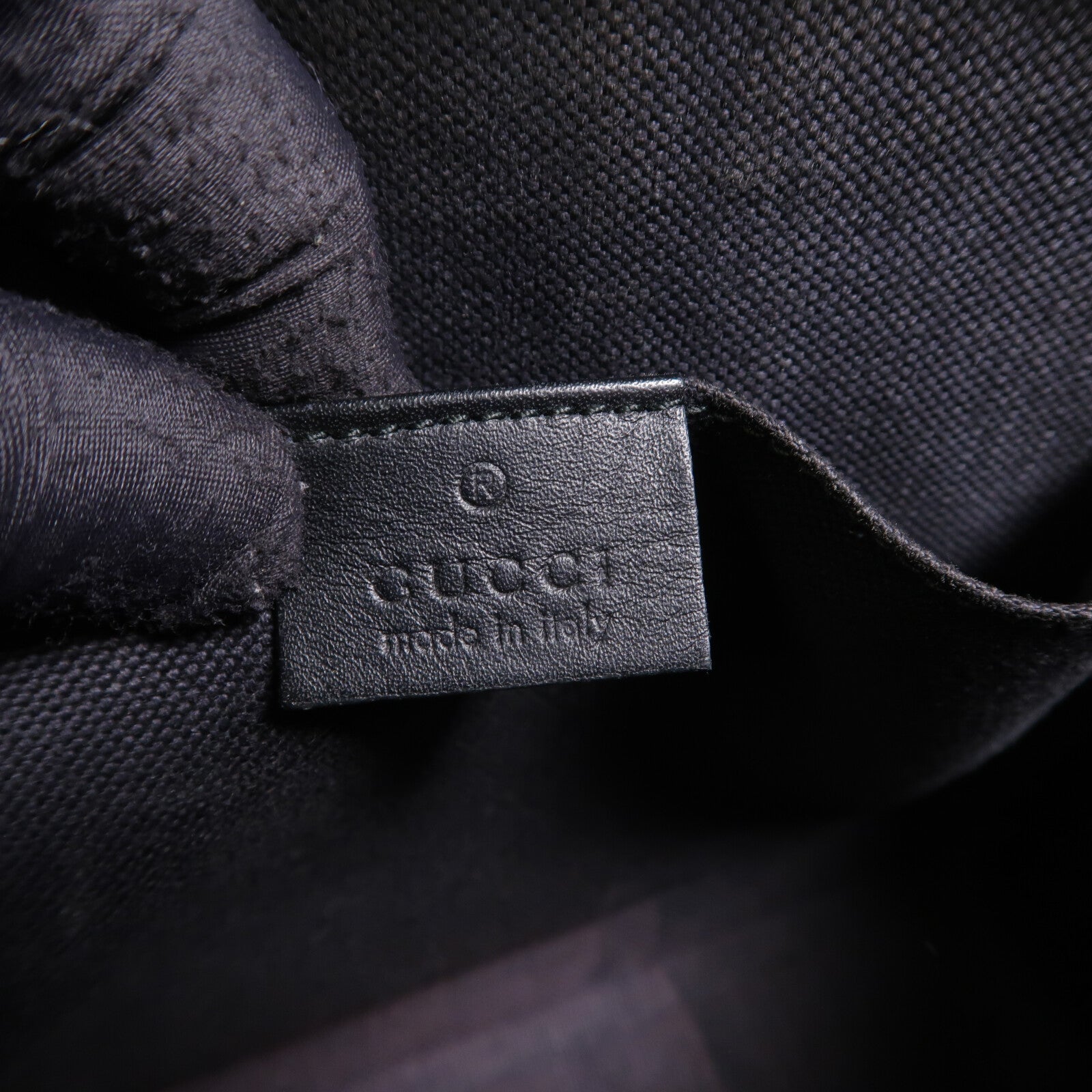 GUCCI 塗層帆布GG Web Pouch手拿包