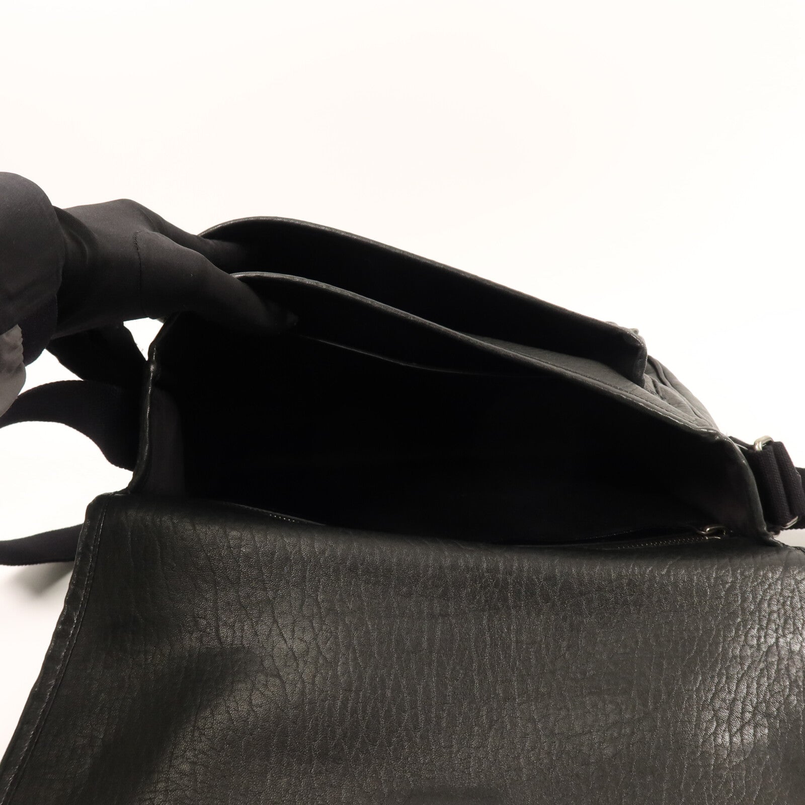 SAINT LAURENT 牛皮皮革Niki Messenger Bag肩背袋