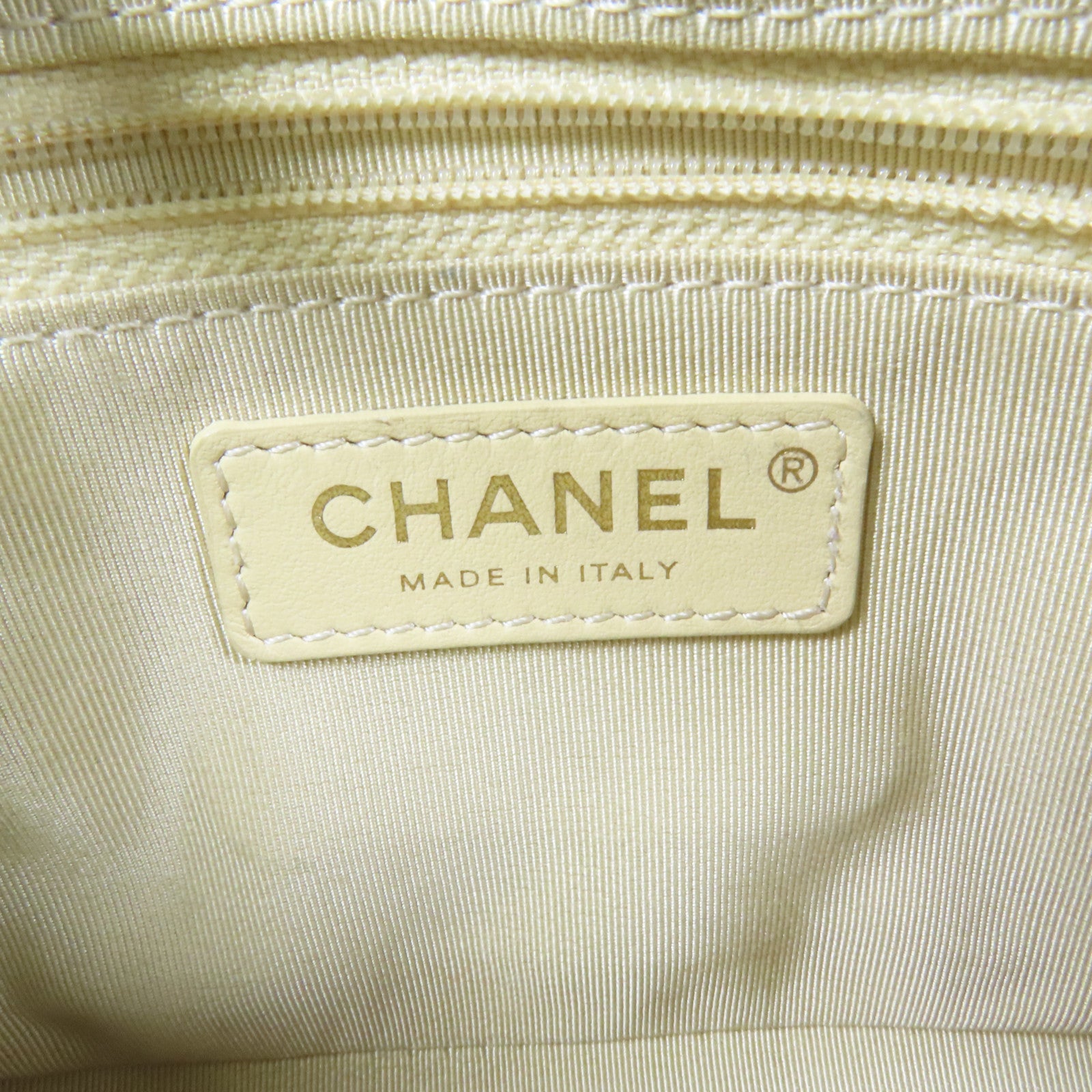 CHANEL 牛皮皮革Waist Bag金扣腰包