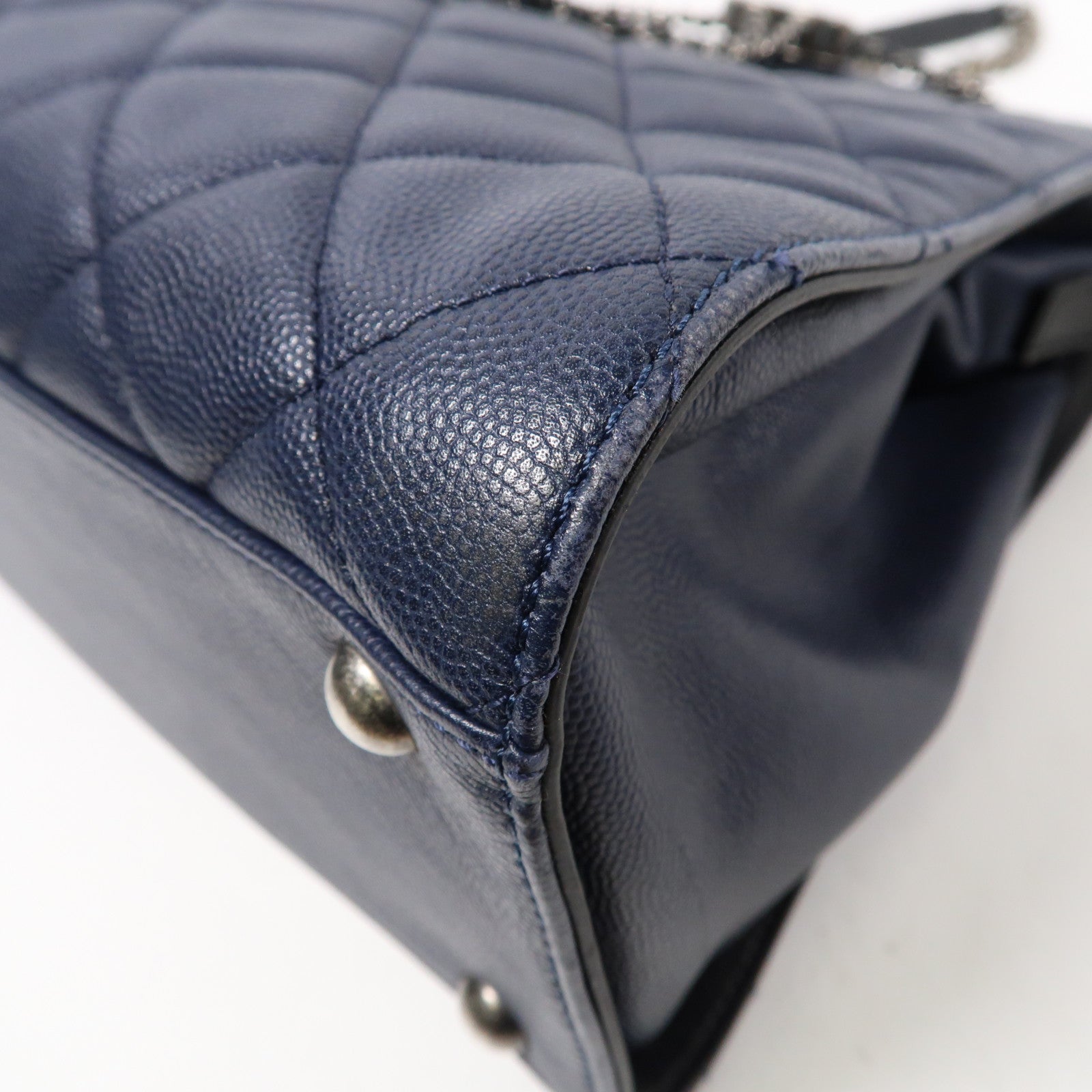 CHANEL 菱格Caviar皮革Chain Shoulder銀扣手挽肩背兩用袋藍色