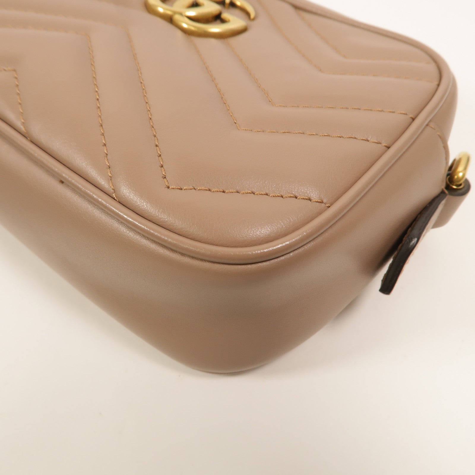 GUCCI 牛皮皮革GG Marmont Mini鏈帶肩背袋