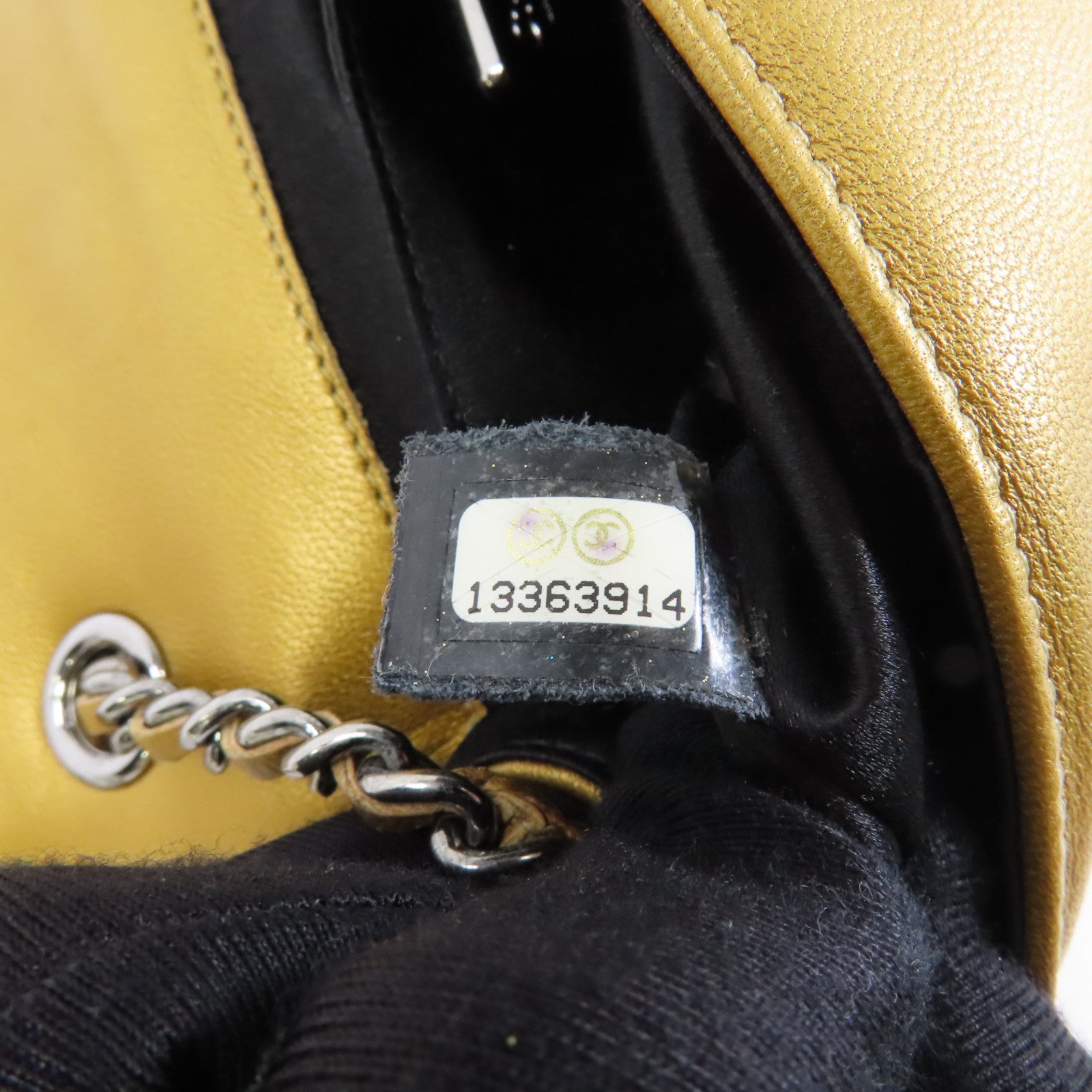 CHANEL 菱格羊皮皮革Chain Shoulder銀扣肩背袋金色
